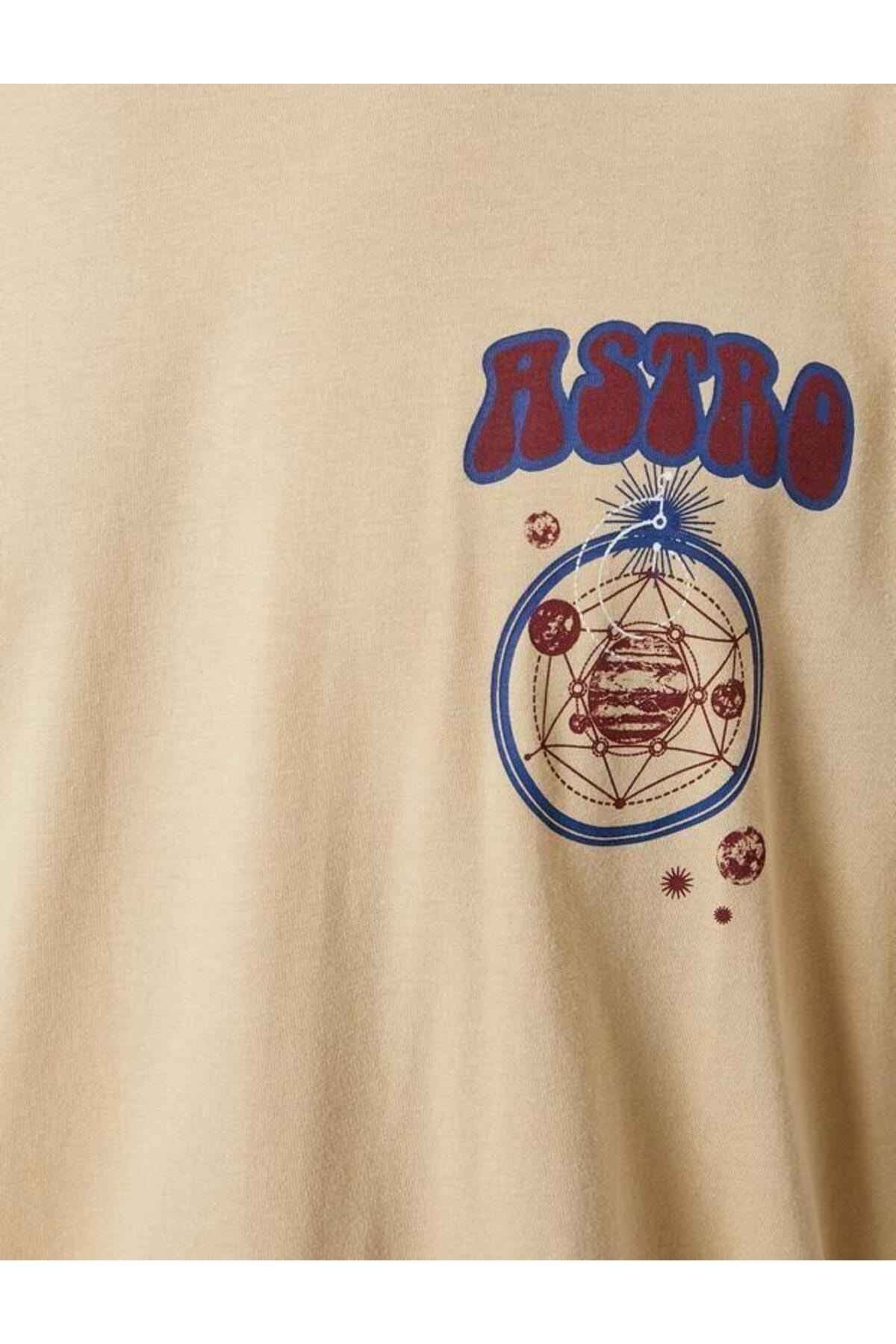 آستین کوتاه تیشرت سایز بزرگ با یقه خدمه چاپ شده