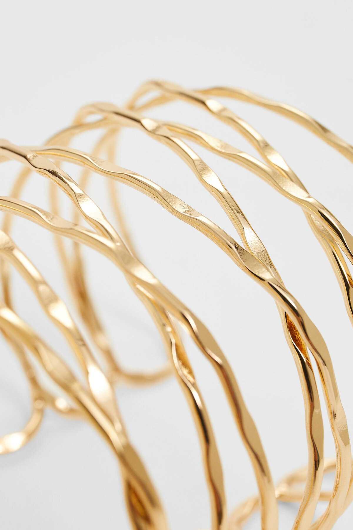 دستبند نامتقارن سخت