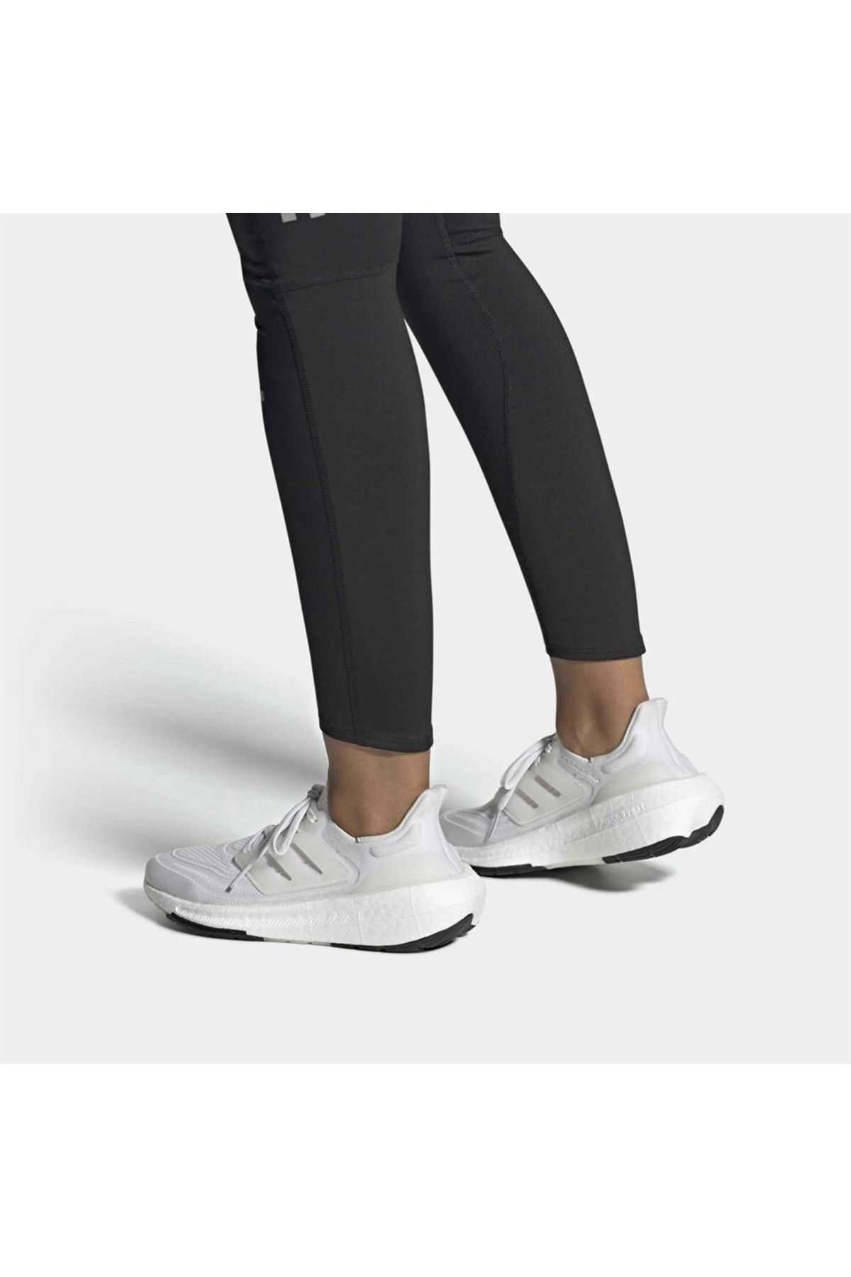 کفش دویدن زنانه سبک Ultraboost