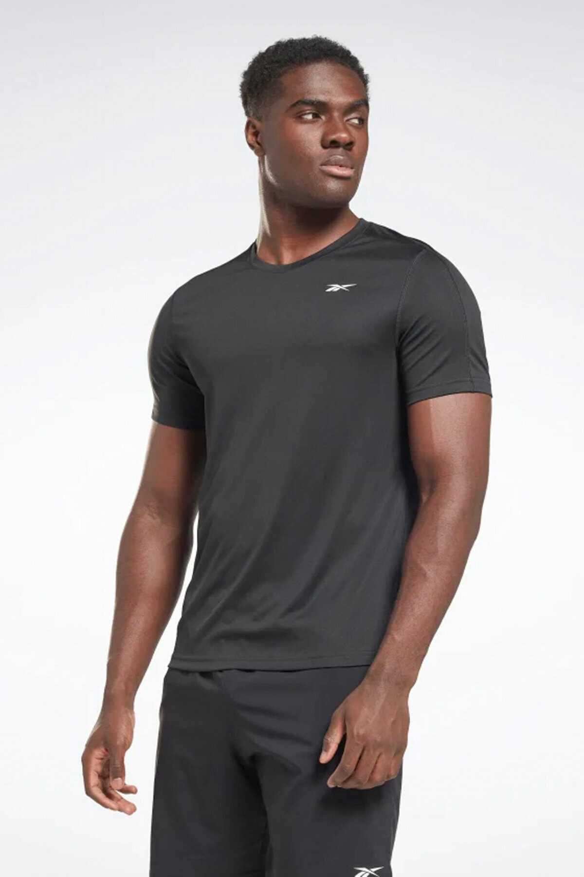 تیشرت آستین کوتاه مردانه قرمز