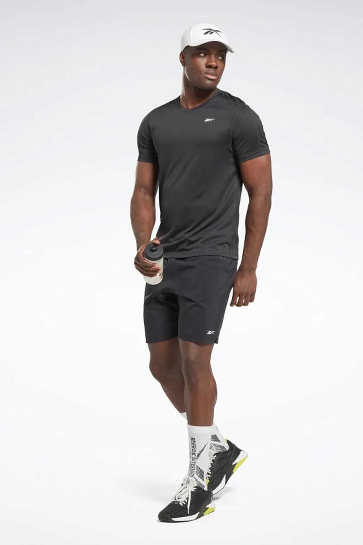 تیشرت آستین کوتاه مردانه قرمز