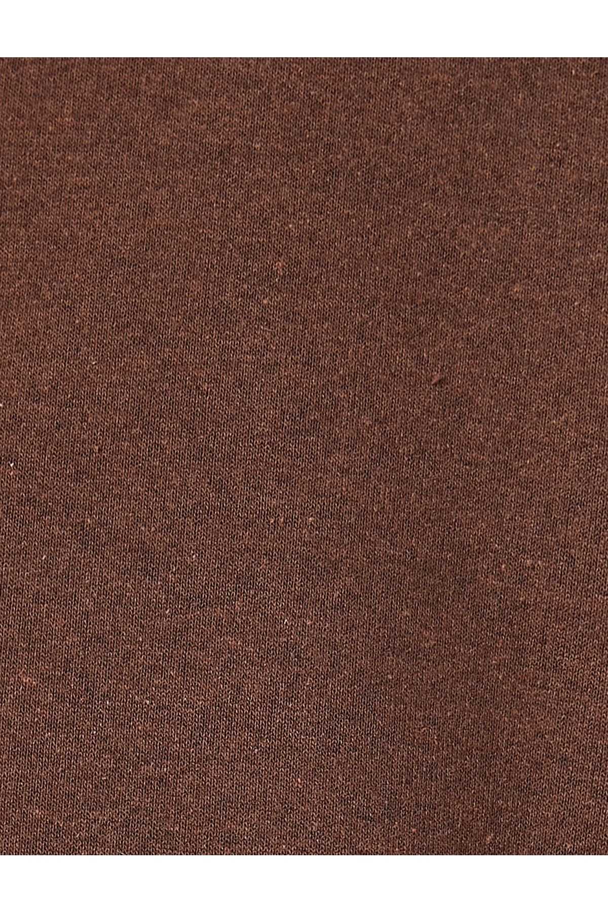 سویشرت زیپ دار جیب سرپوش دار لیبل با جزئیات چاپ شده است
