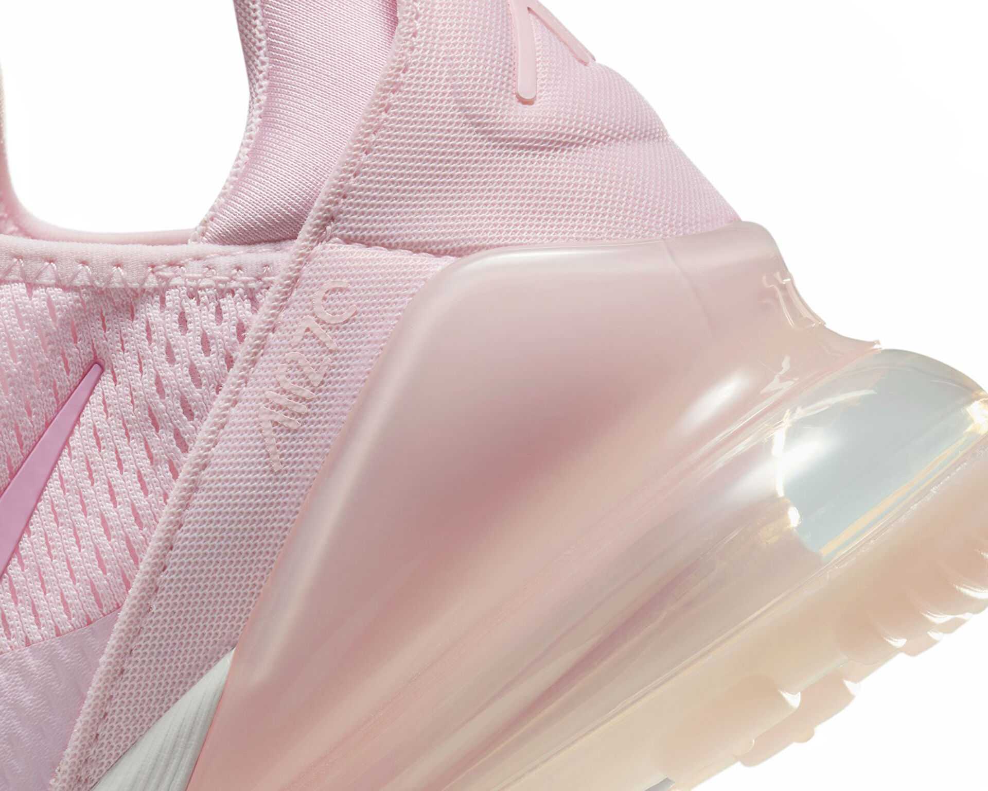کفش های روزانه W Air Max 270