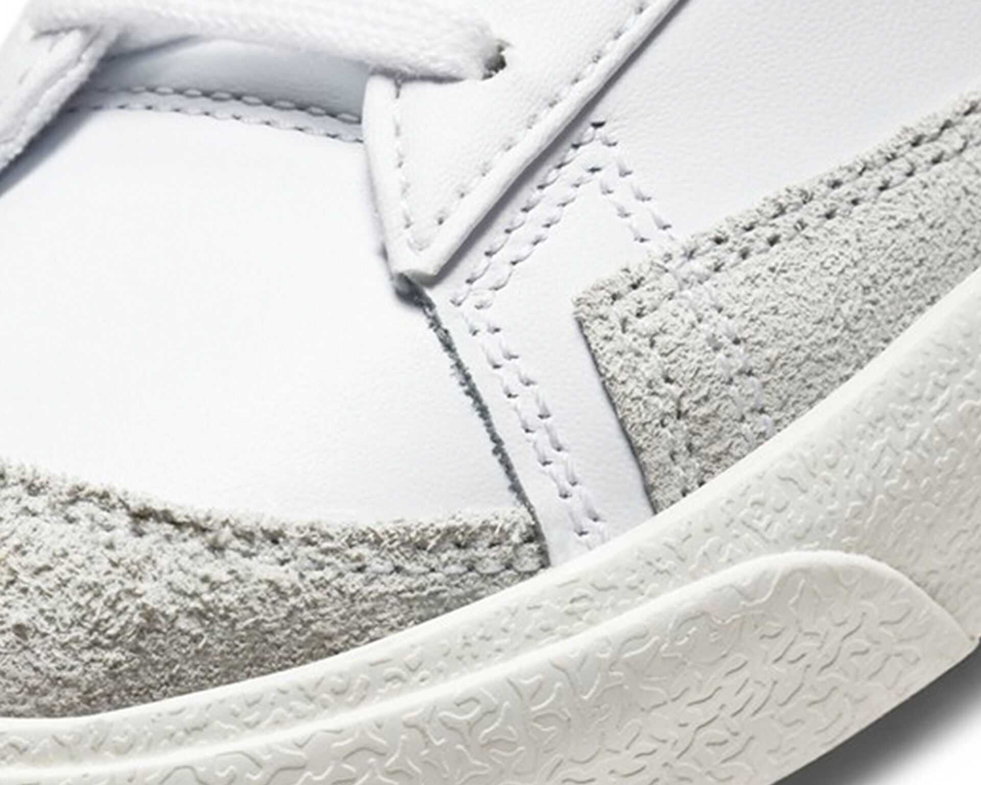 کفش های روزانه W Blazer Mid '77