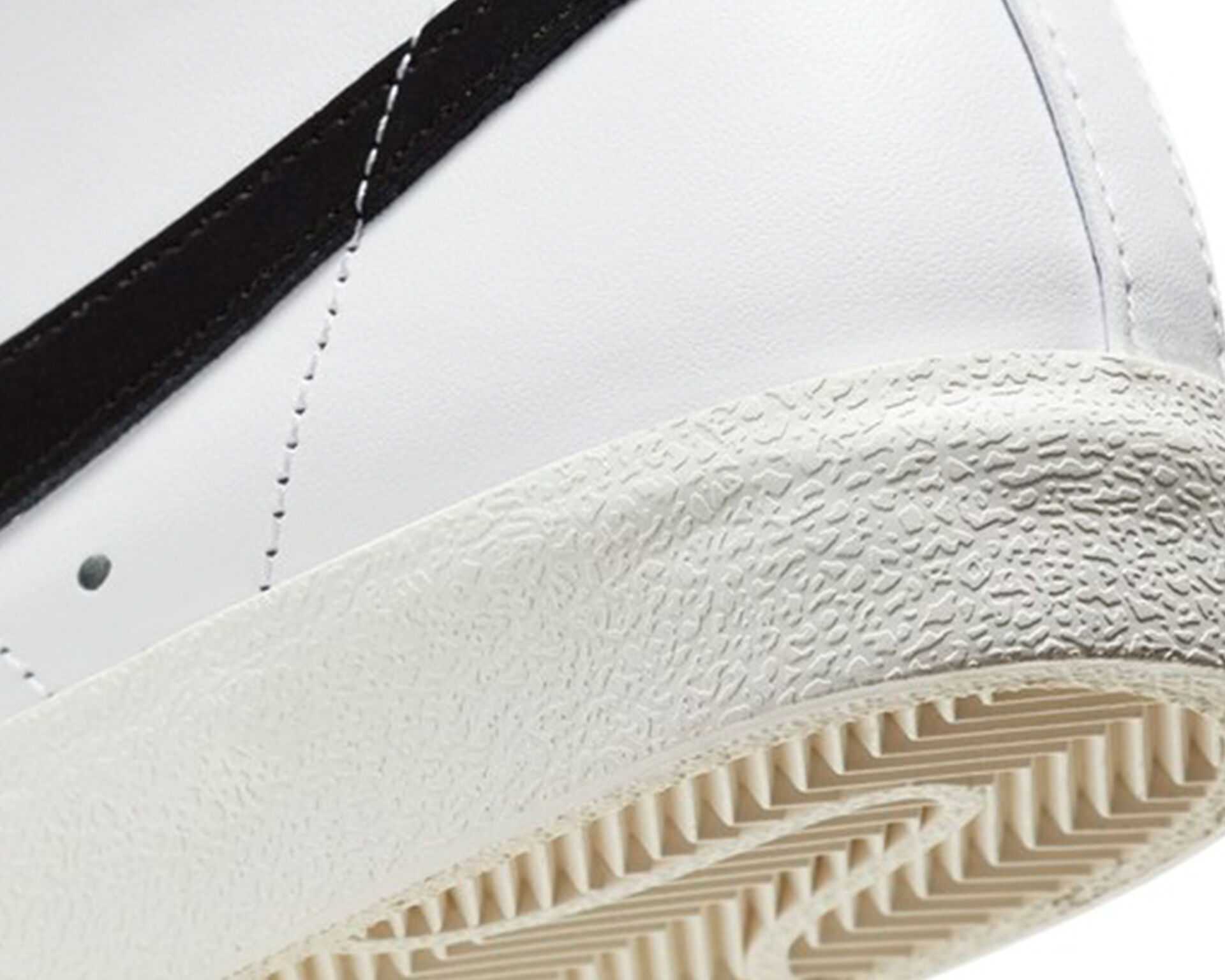 کفش های روزانه W Blazer Mid '77