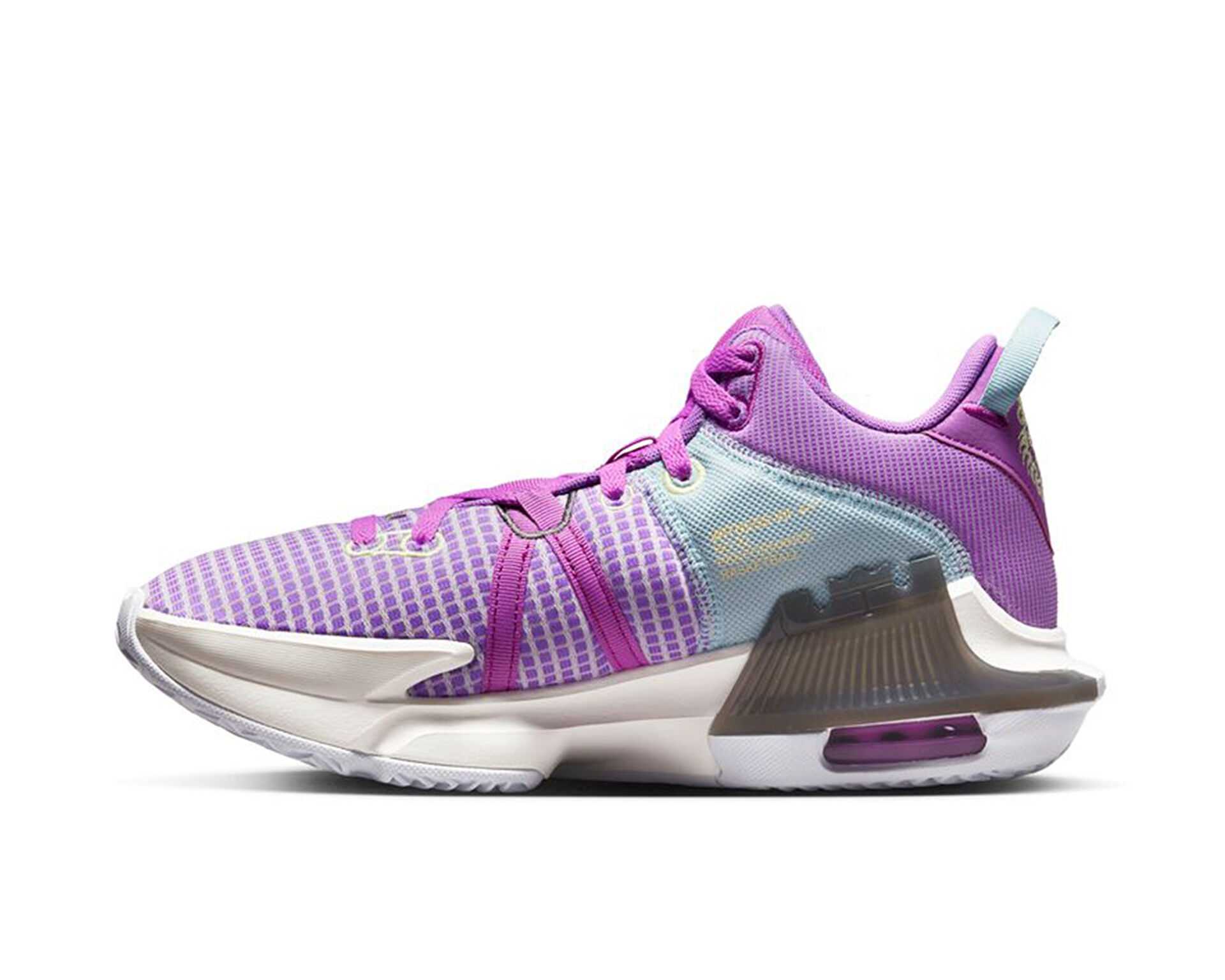 کفش های بسکتبال Lebron Witness Vii