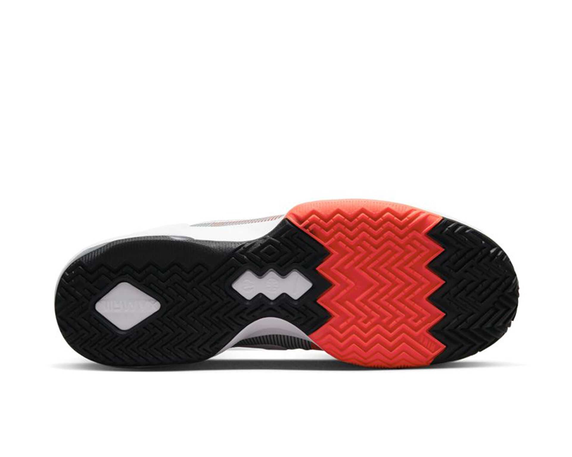 کفش های بسکتبال Air Max Impact 4