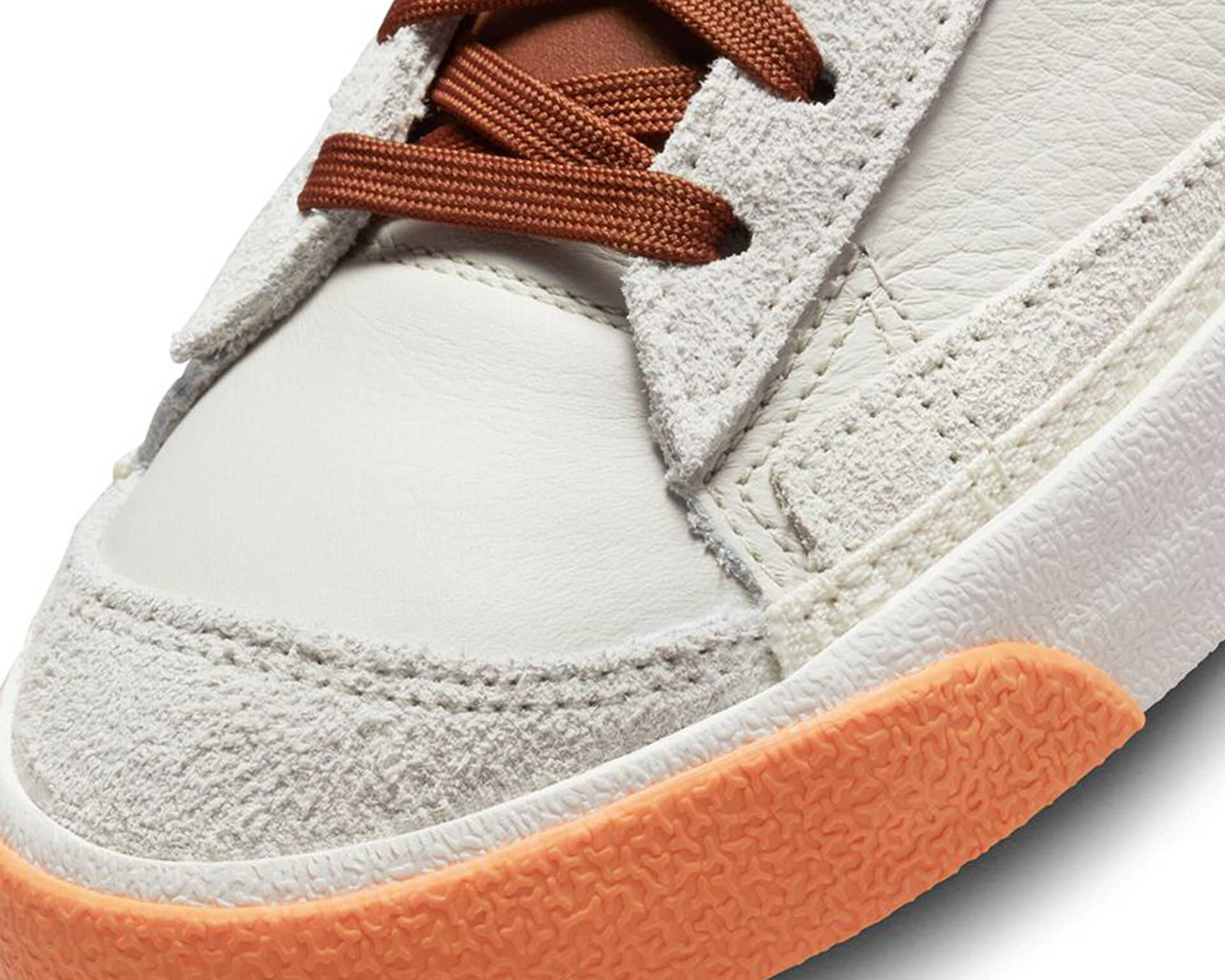 کفش های روزانه Blazer Mid Pro Club