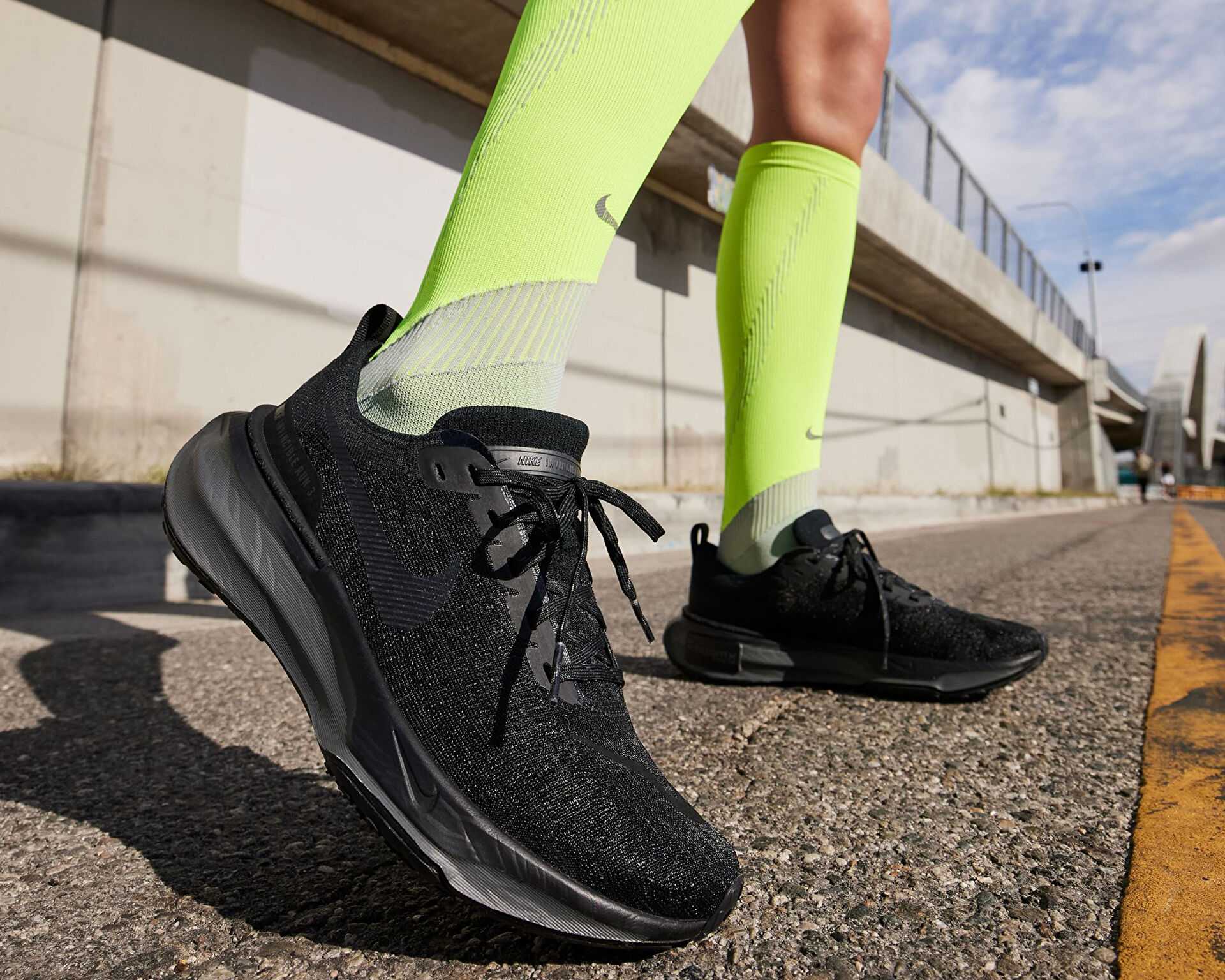 کفش دویدن Nike Invincible 3
