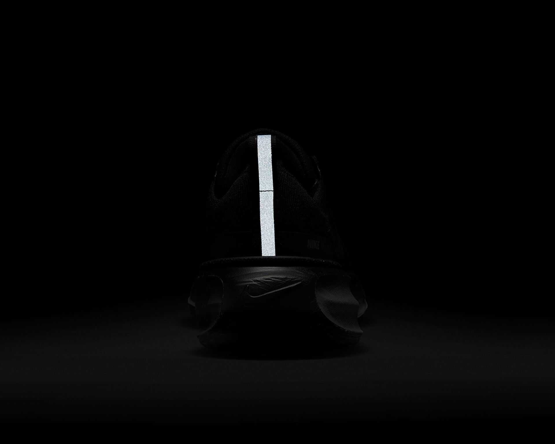 کفش دویدن Nike Invincible 3