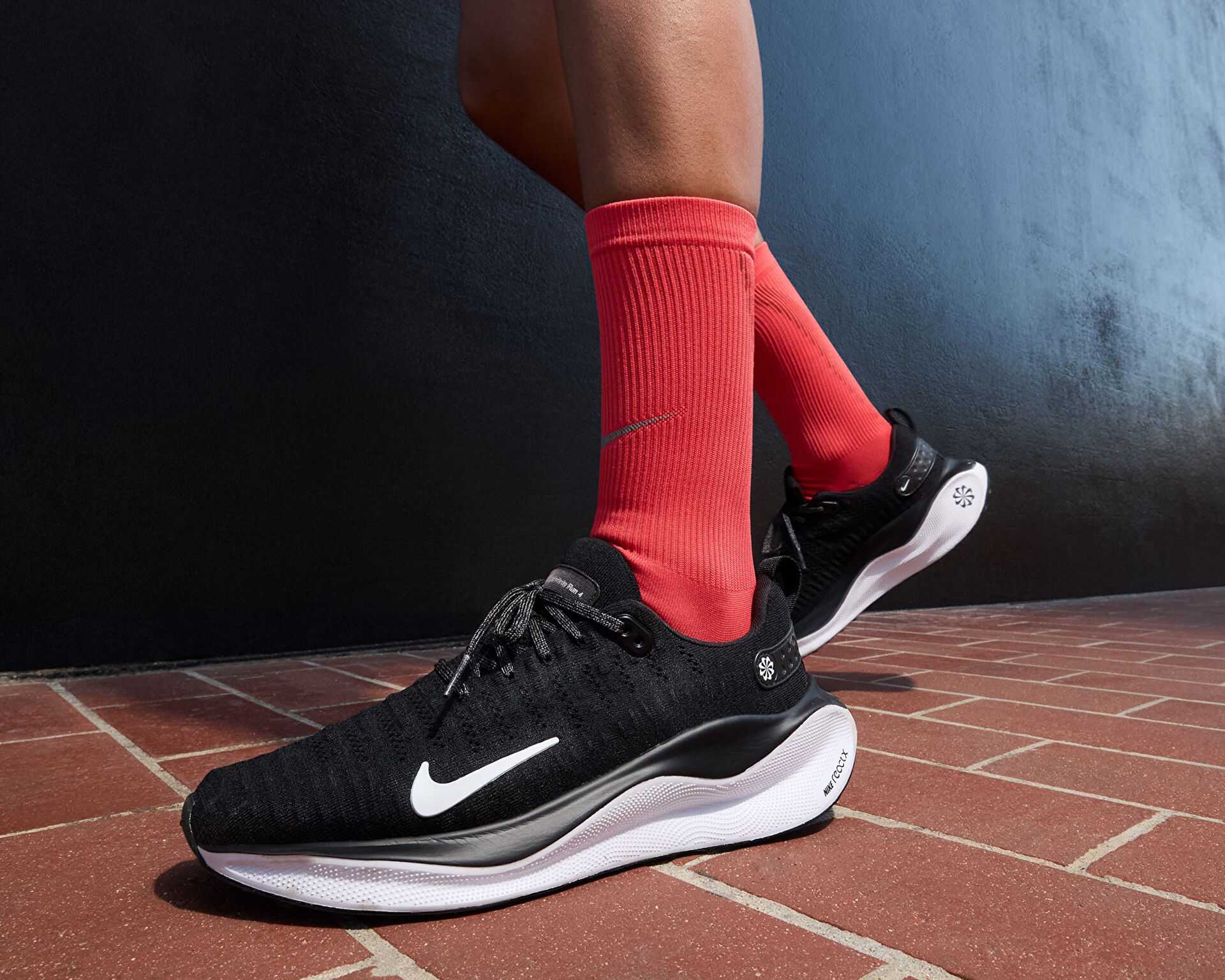 کفش دویدن React Infinity Run Flyknit 4