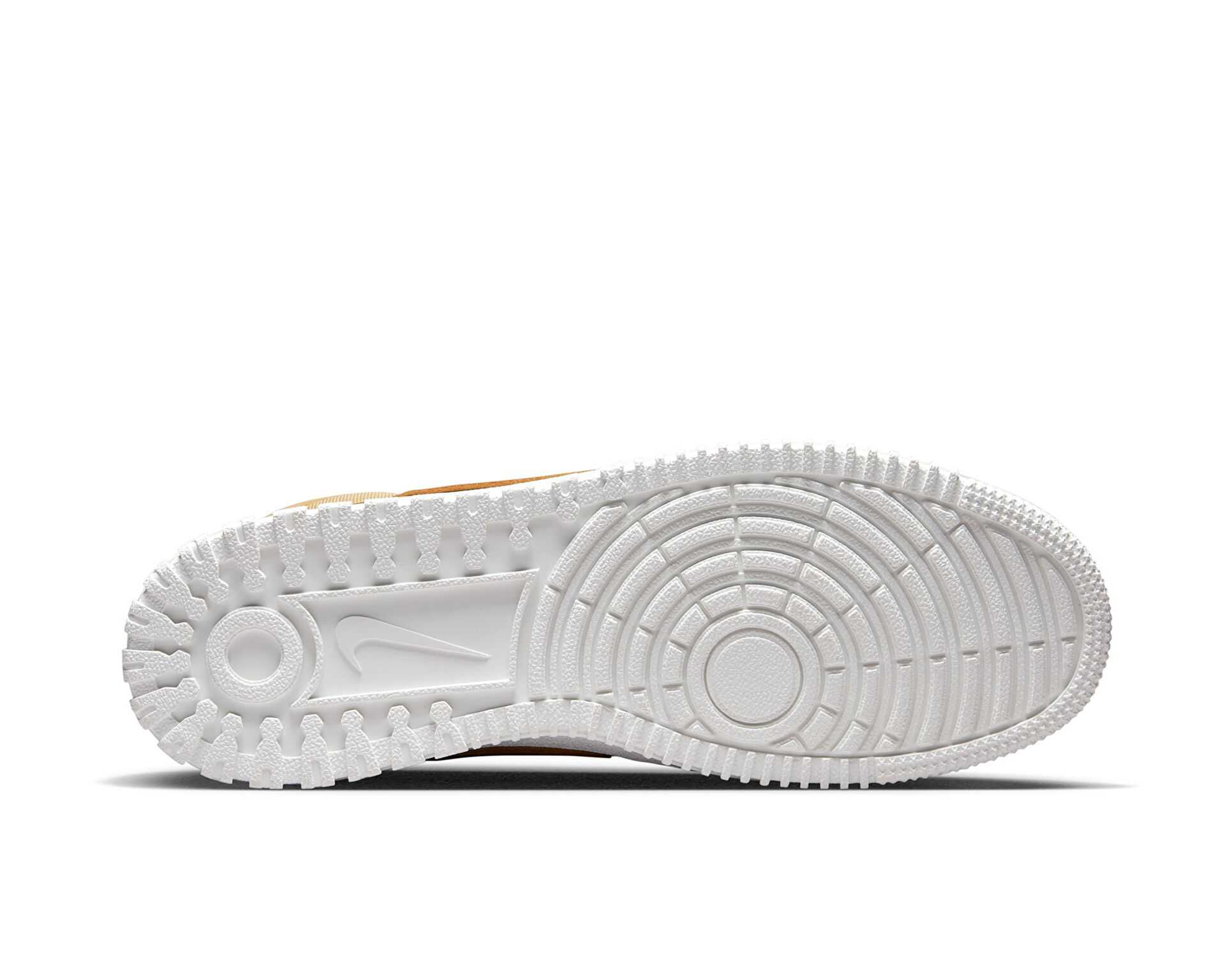 کفش های روزانه Nike Court Vision Mid Winter