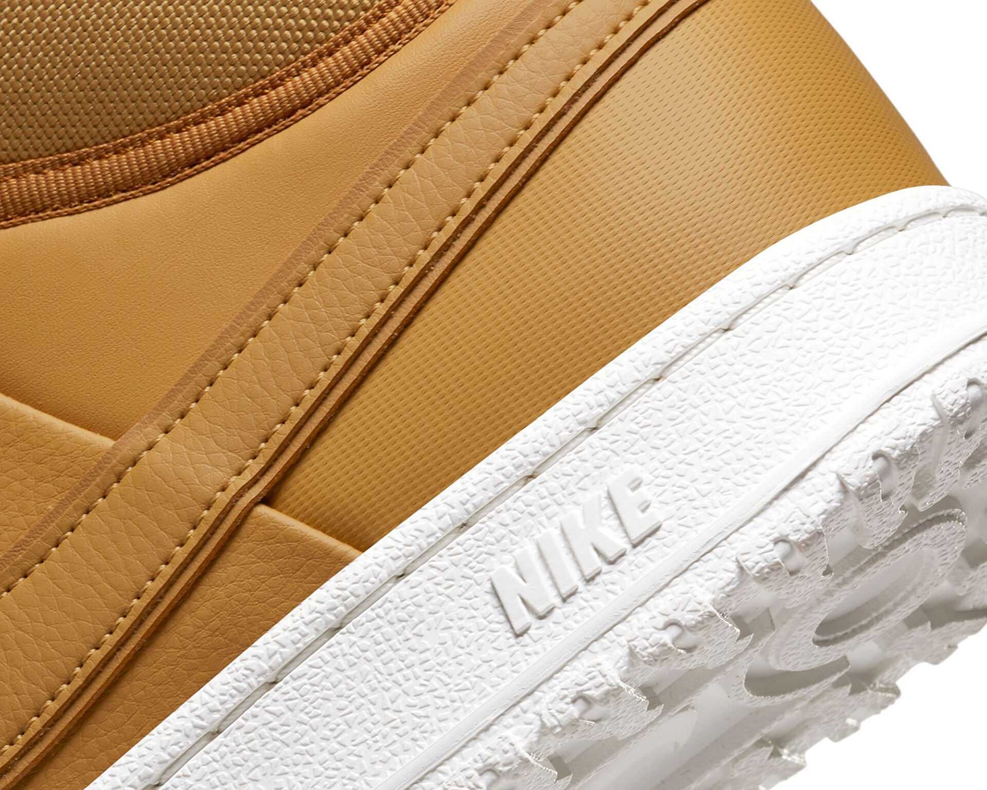 کفش های روزانه Nike Court Vision Mid Winter