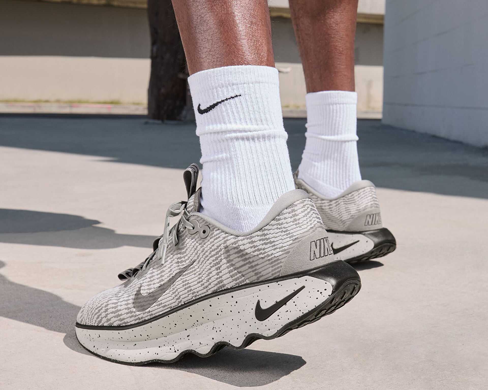 کفش دویدن Nike Motiva