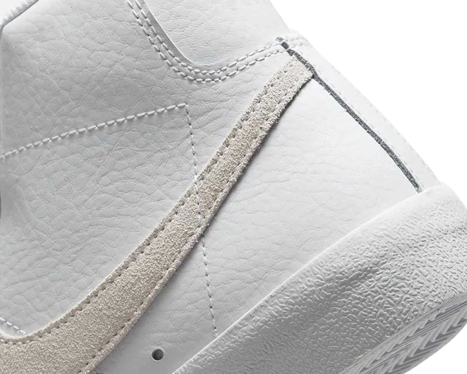 کفش های روزانه Blazer Mid Pro Club