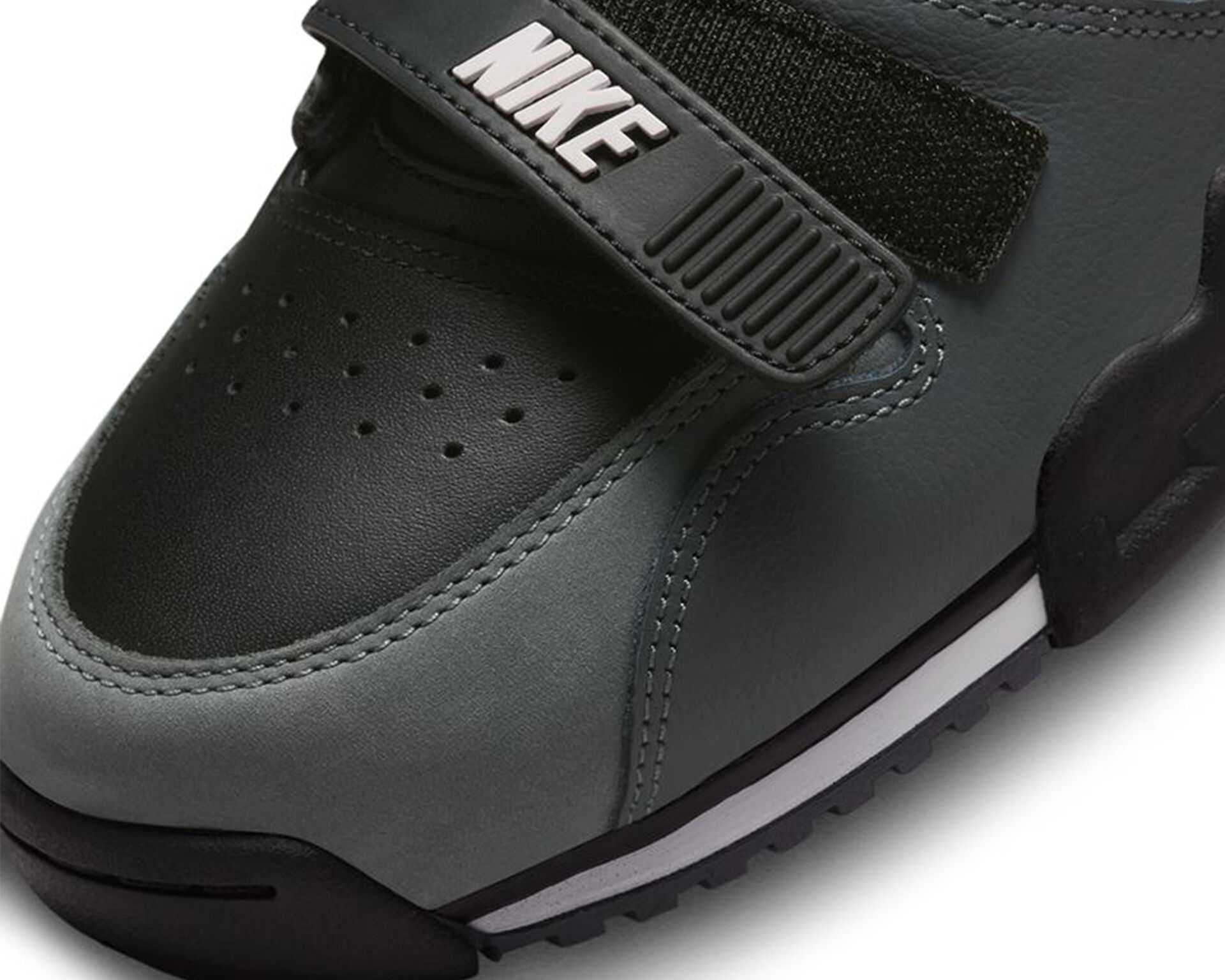 کفش های بسکتبال Air Trainer 1