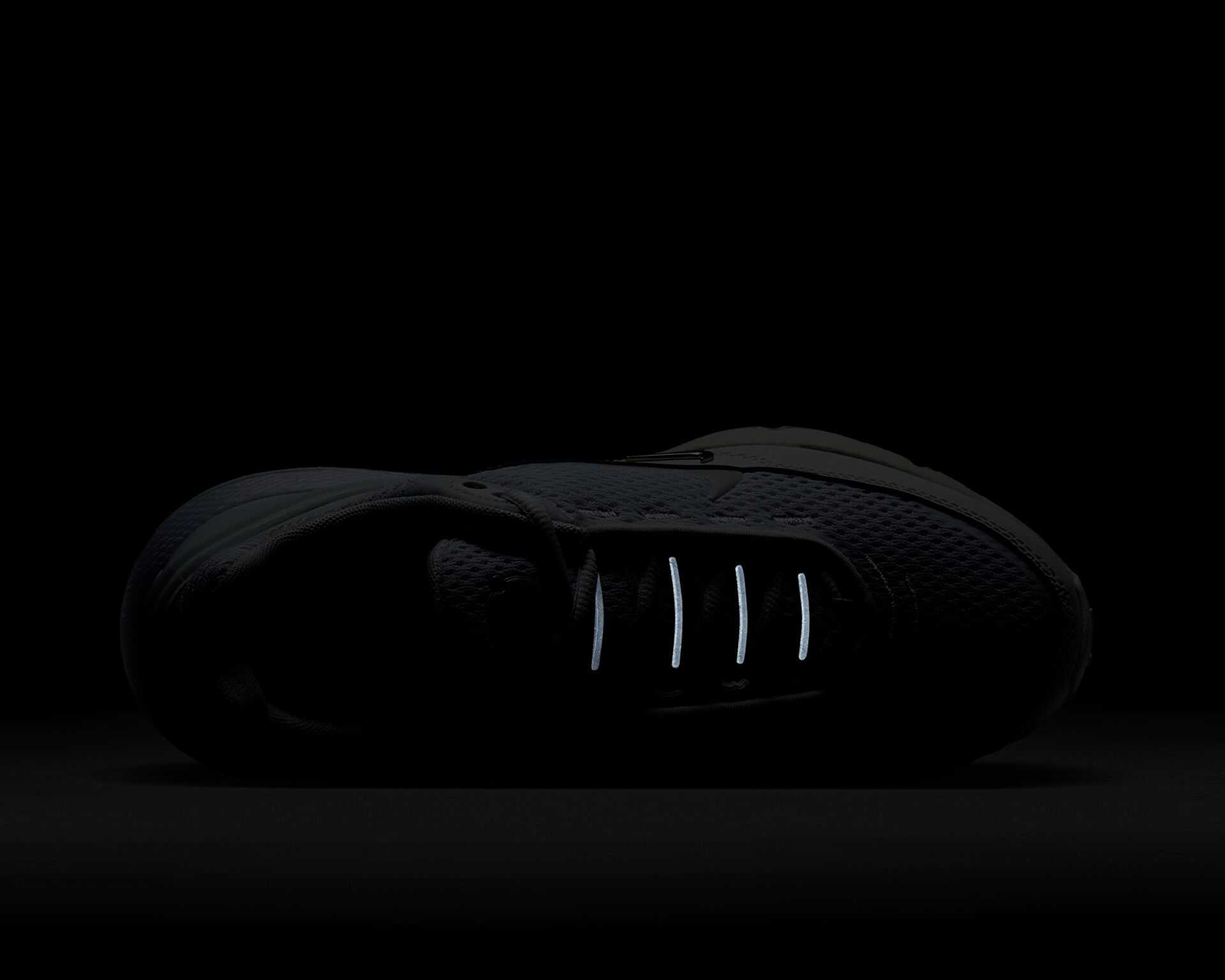 کفش های روزانه W Air Max Pulse