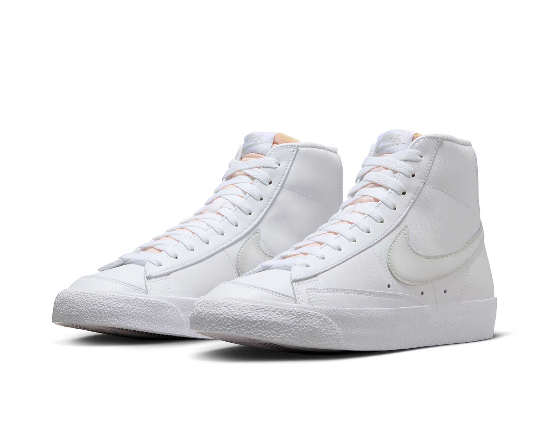 کفش های روزانه W Blazer Mid '77