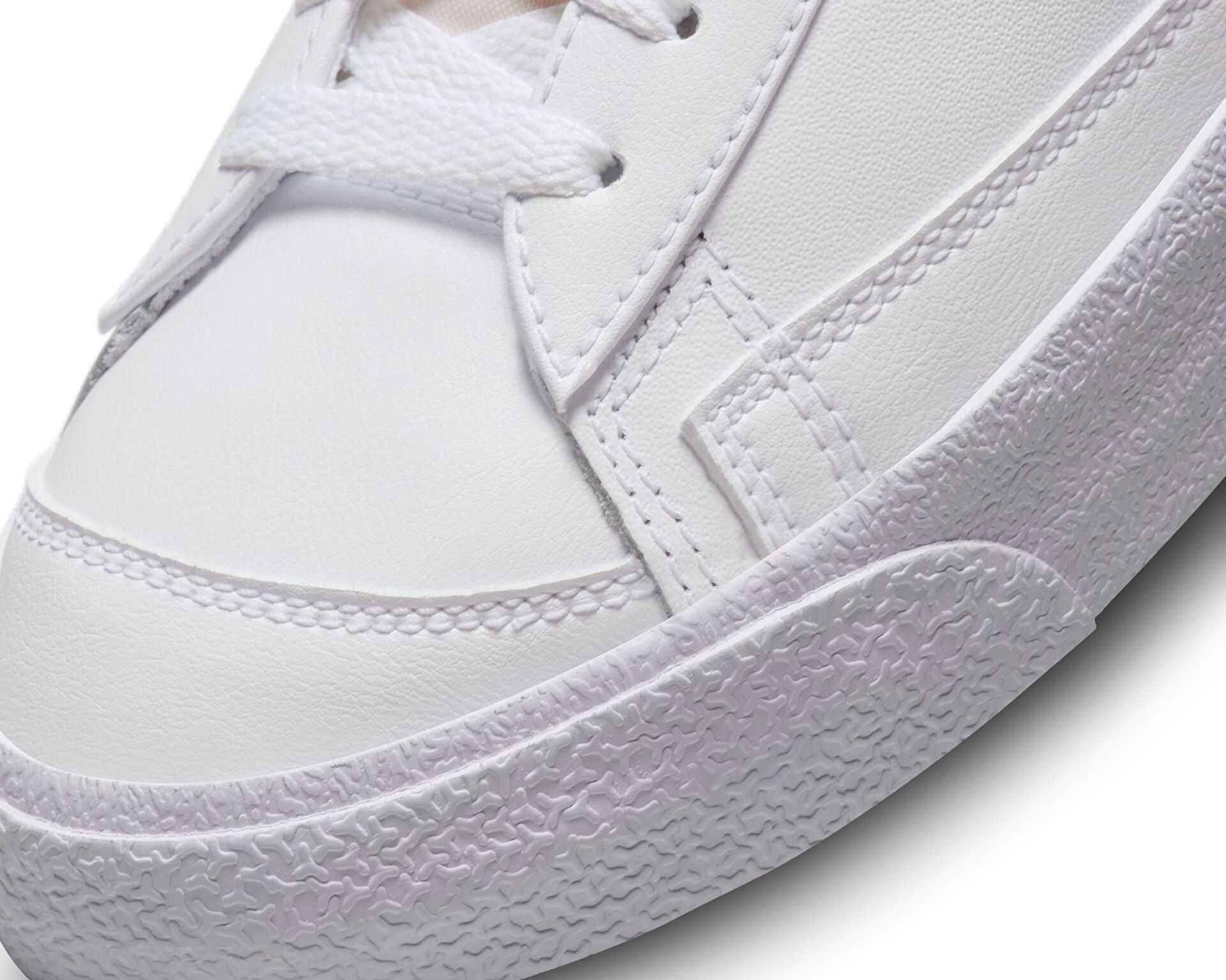 کفش های روزانه W Blazer Mid '77