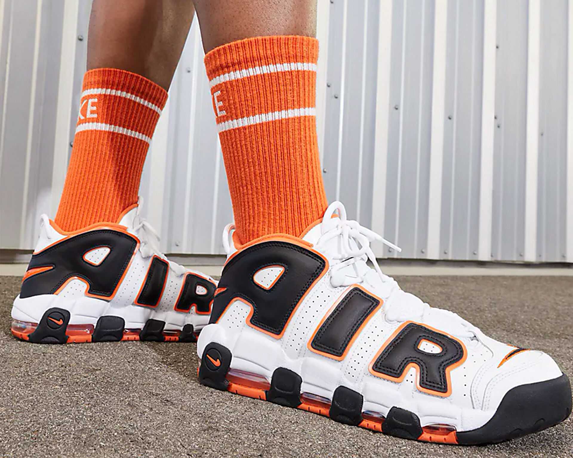کفش های بسکتبال Nike Air More Uptempo '96