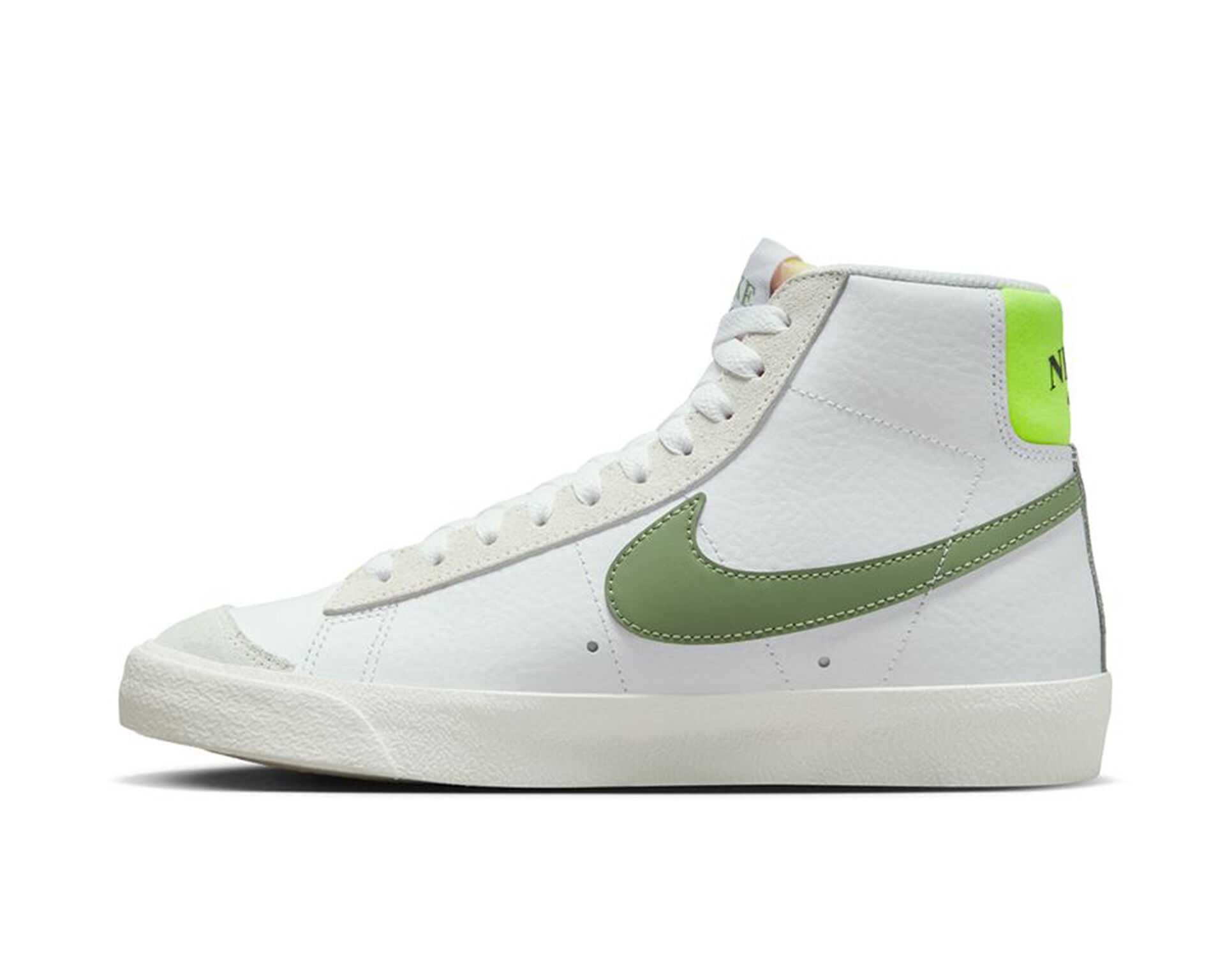 کفش های روزانه Blazer Mid Pro Club