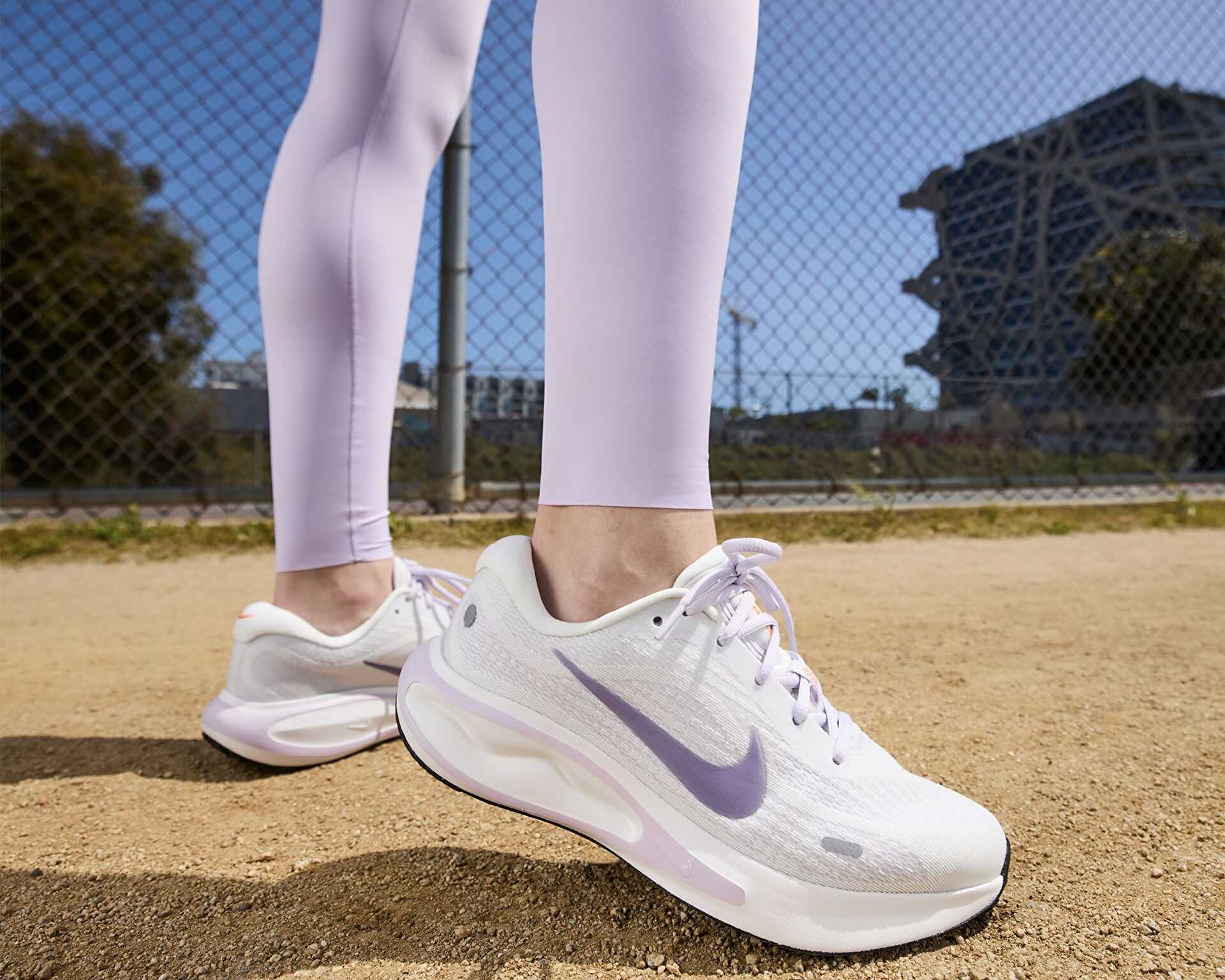 کفش دویدن Nike Journey Run