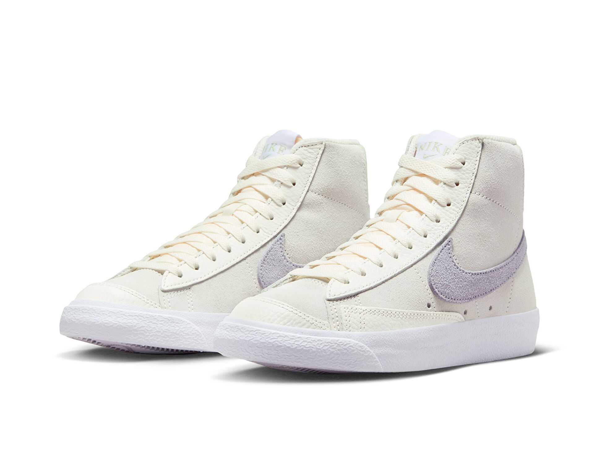کفش های روزانه W Blazer Mid '77
