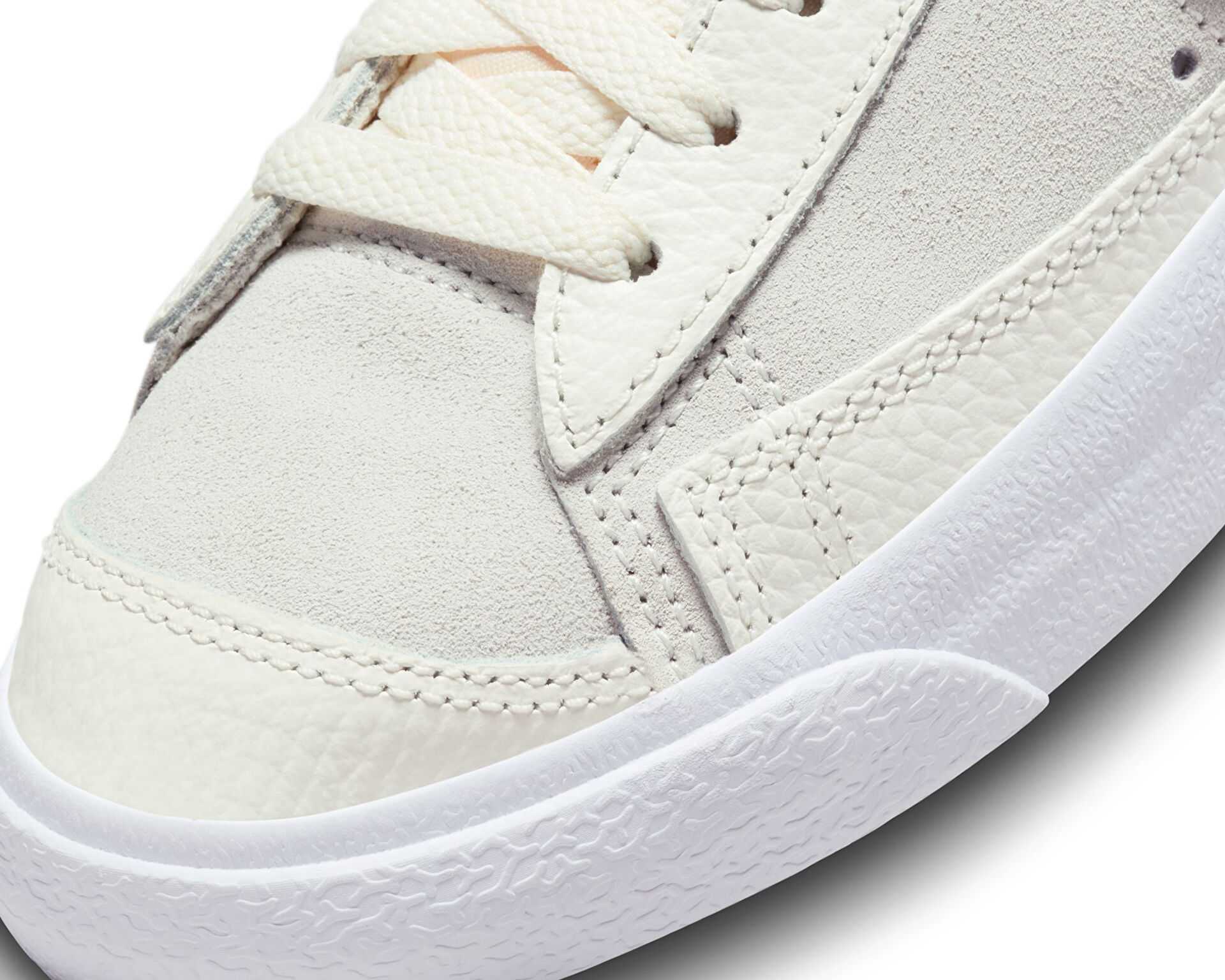 کفش های روزانه W Blazer Mid '77