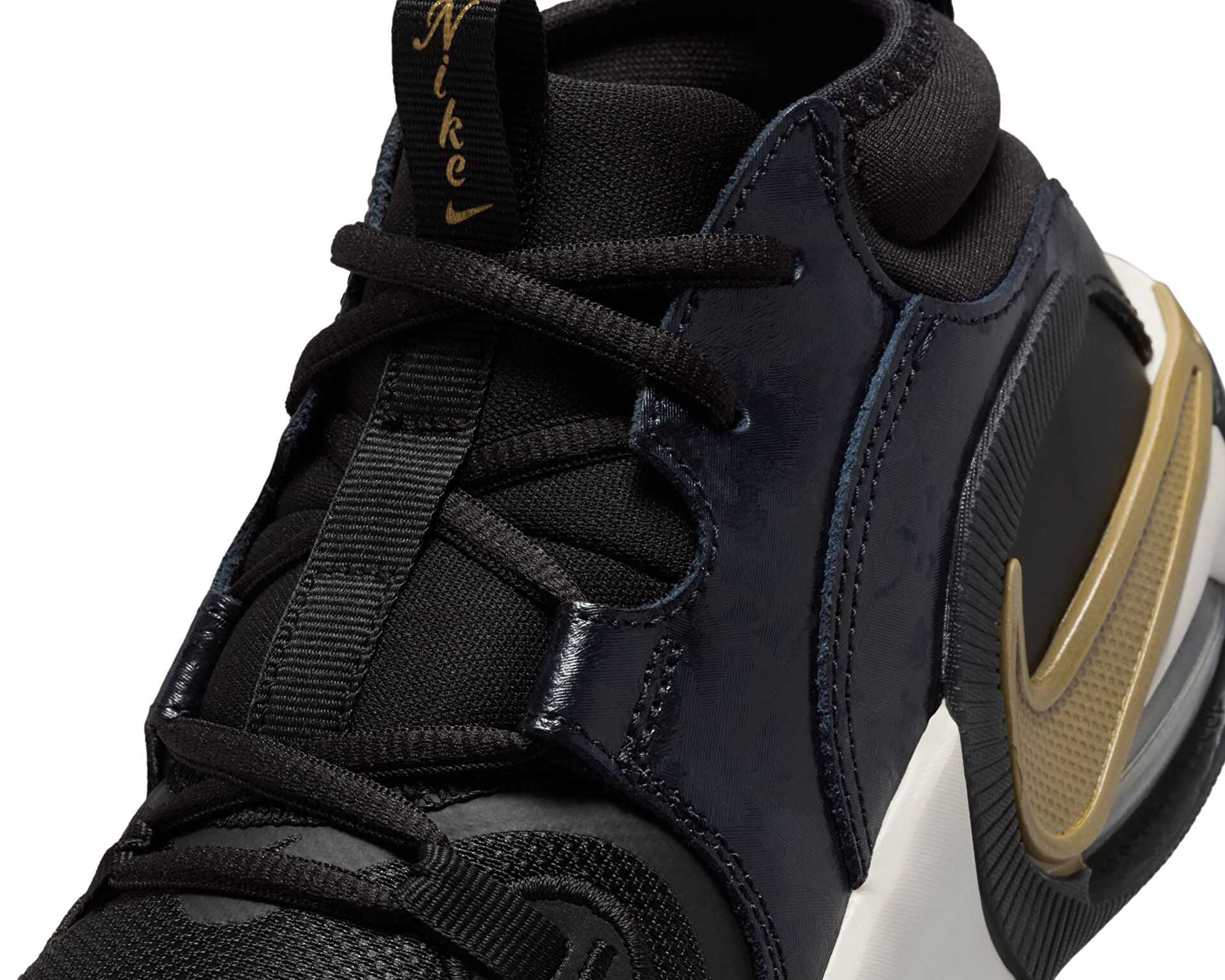 کفش بسکتبال جوانان Nike Air Zoom Crossover (Gs)