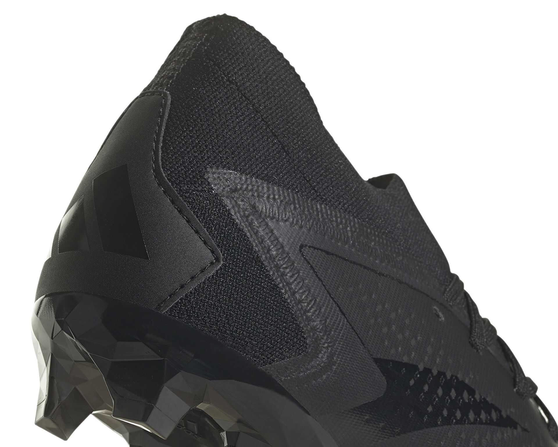کفش فوتبال چمن Predator Pro Fg