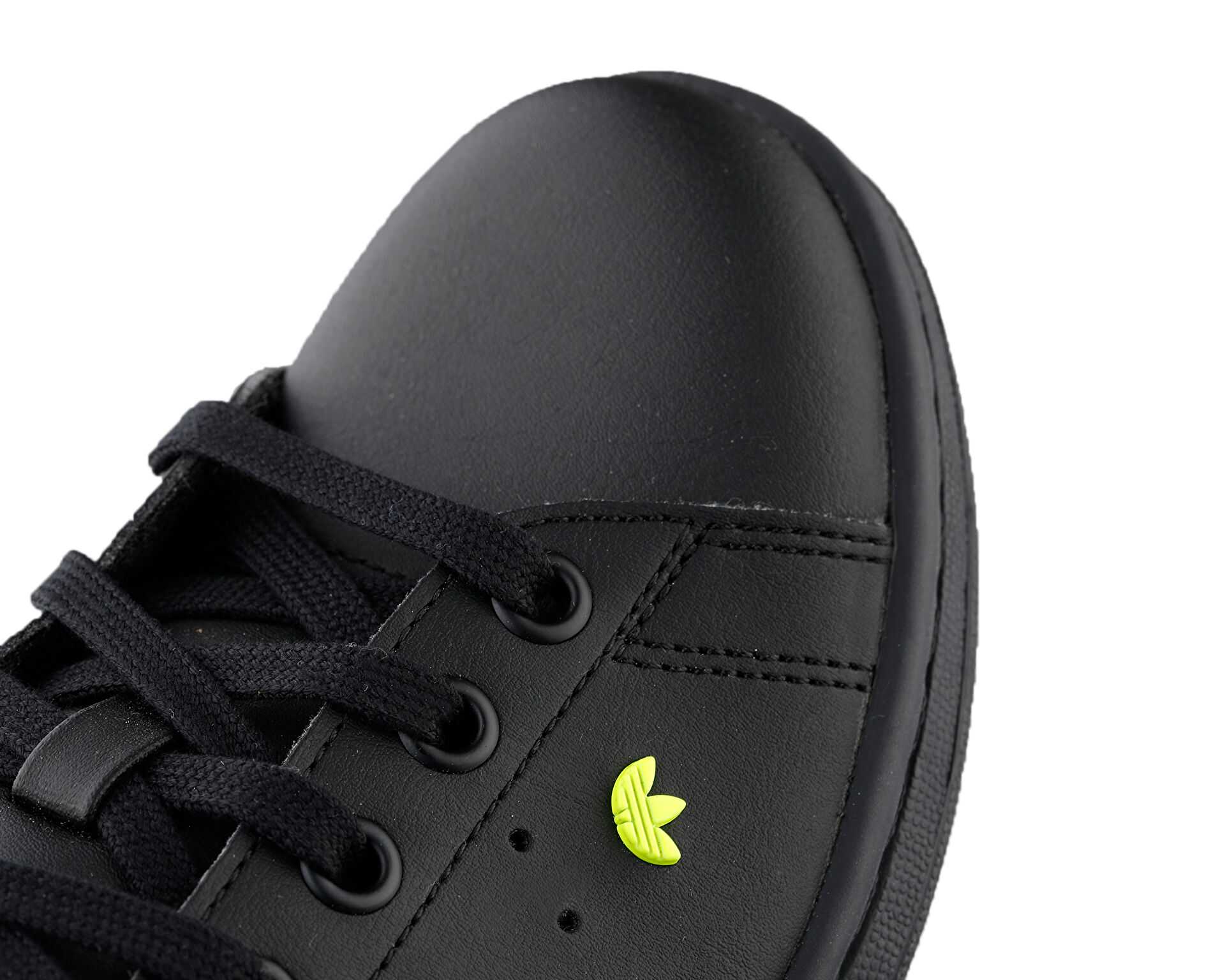 کفش های روزانه جوان Stan Smith J