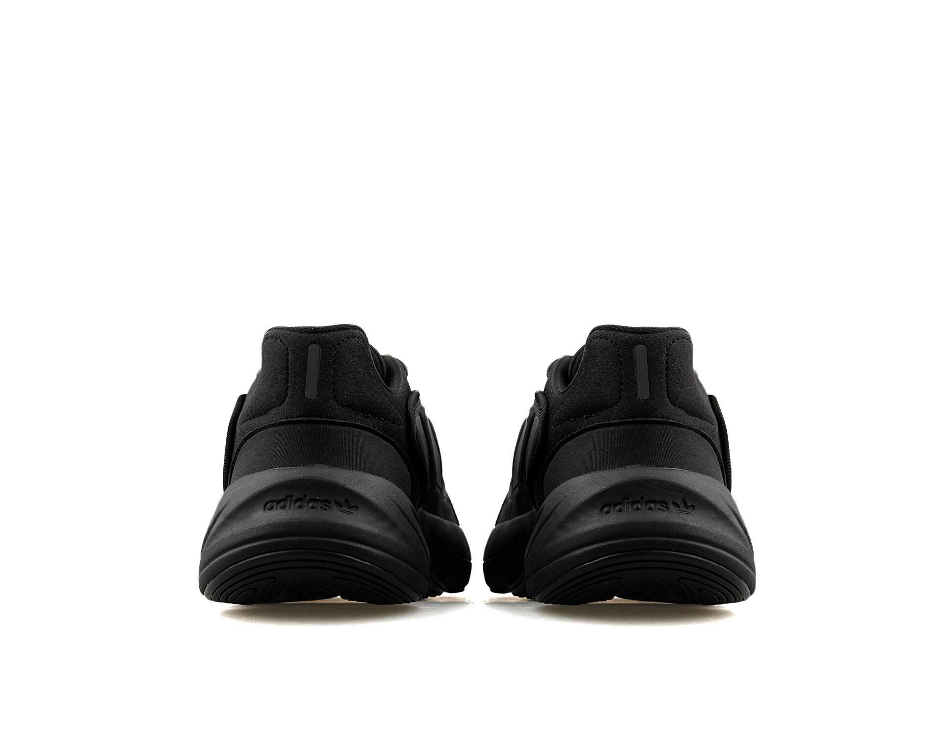 کفش های روزانه adidas Ozelia