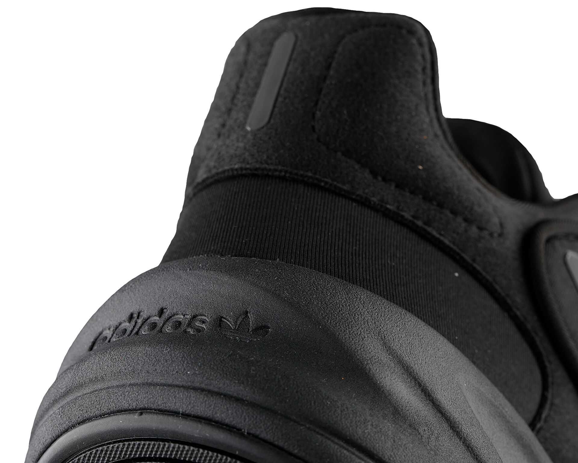 کفش های روزانه adidas Ozelia