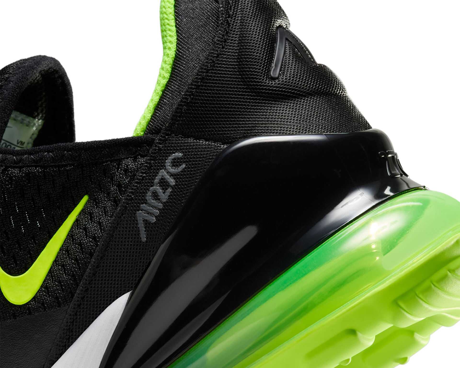کفش های روزانه W Air Max 270