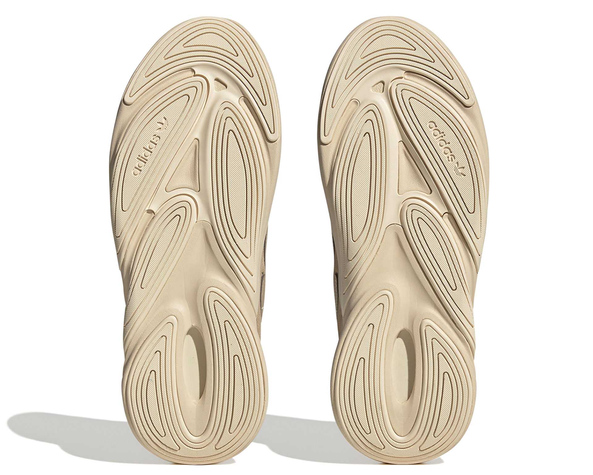 کفش های روزانه adidas Ozelia