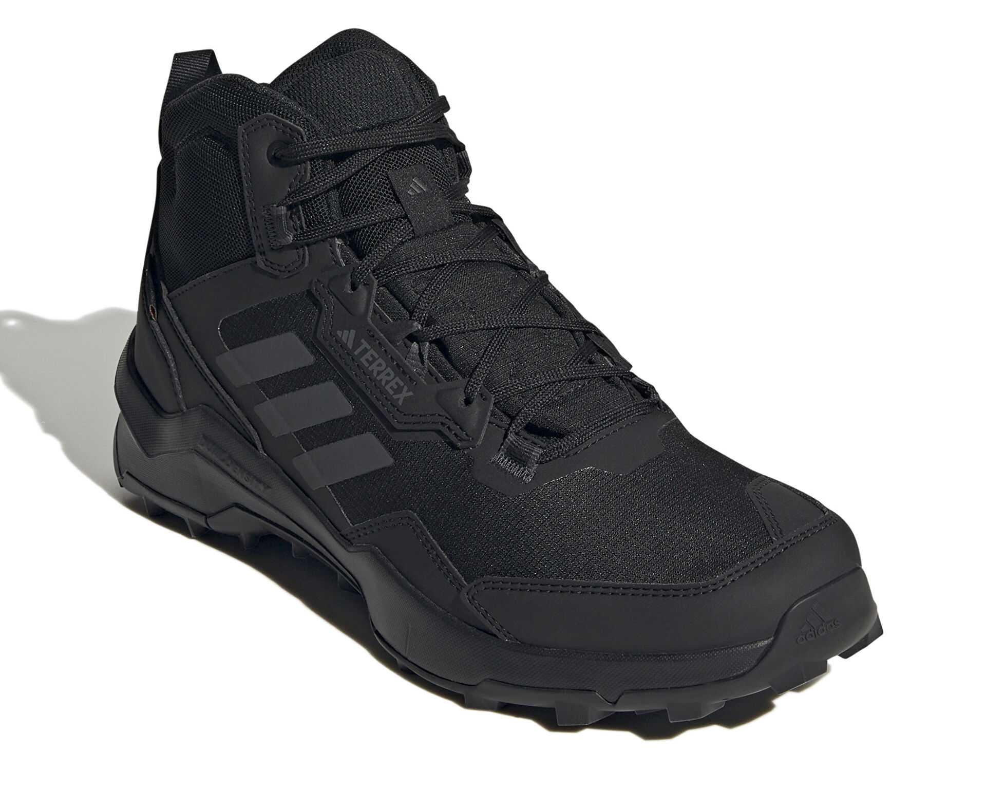 چکمه و کفش کوهنوردی Terrex Ax4 Mid Gtx W