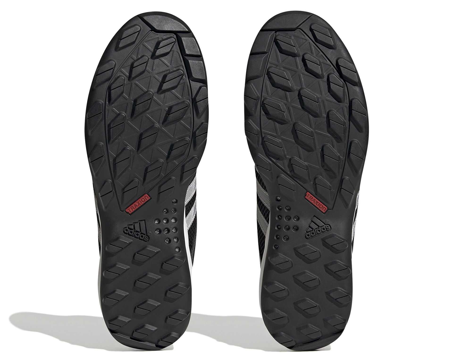 کفش های فضای باز Adidas Terrex Daroga Plus H.Rdy