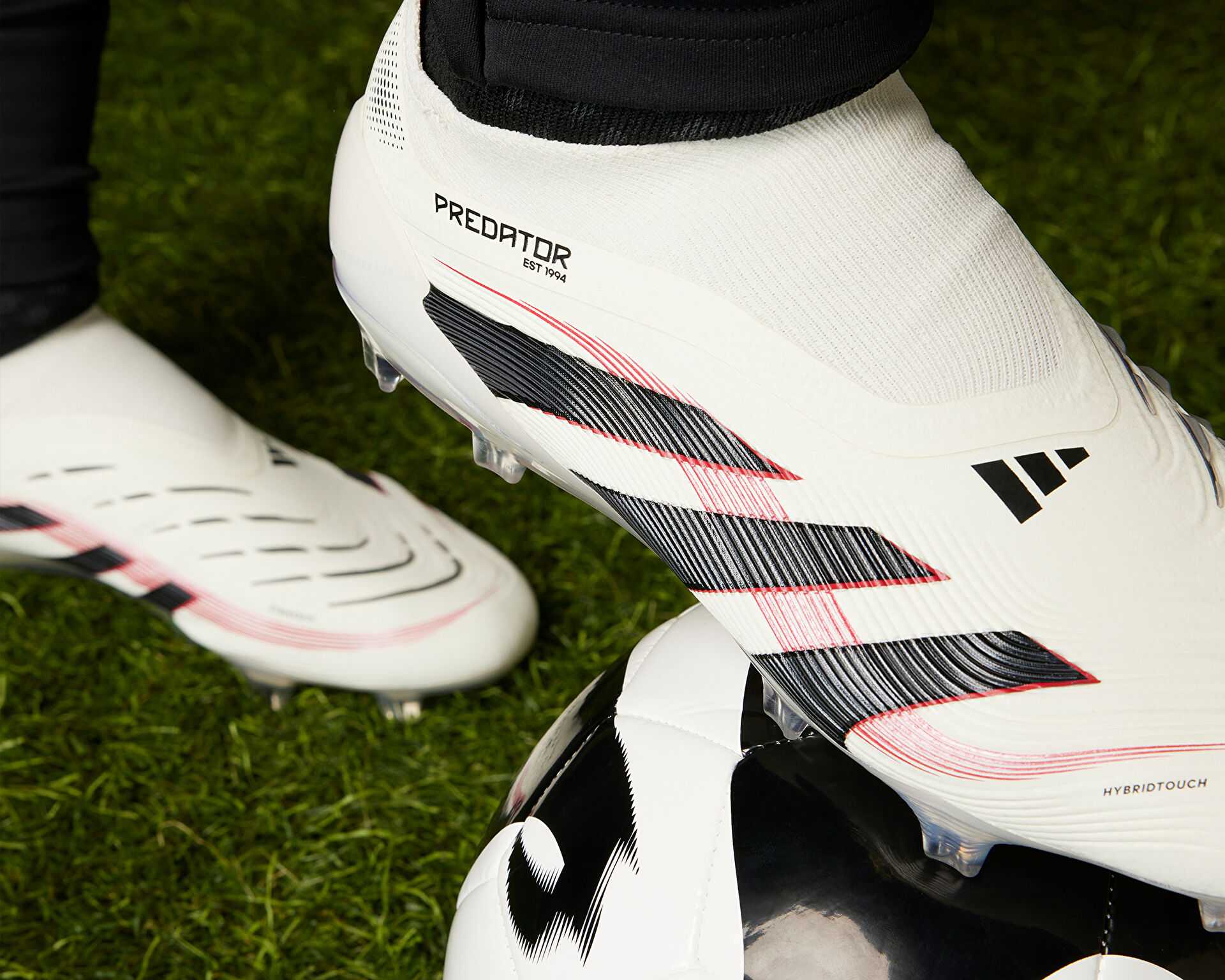 کفش فوتبال چمن Predator Elite Fg