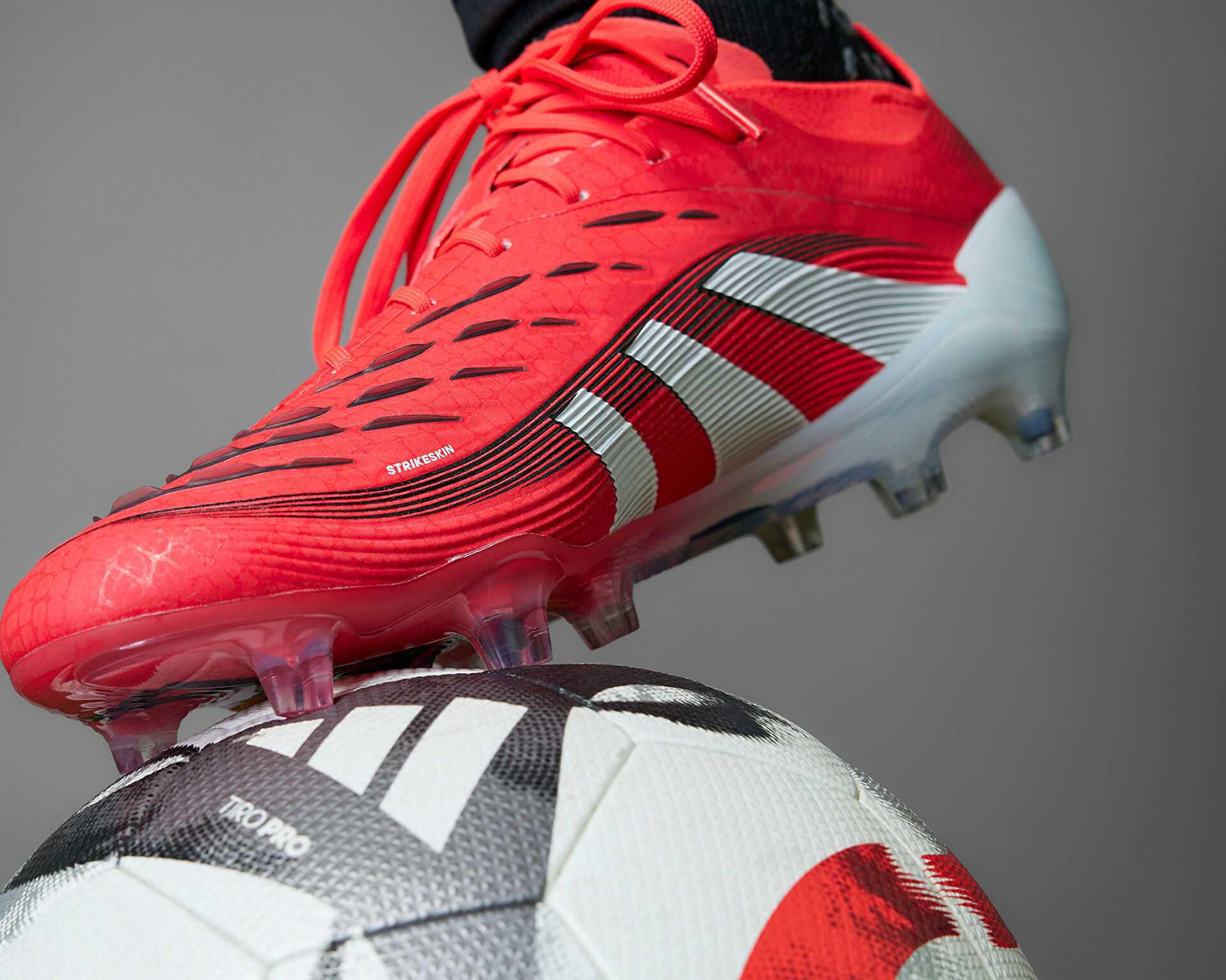کفش فوتبال چمن Predator Accuracy.1 Fg