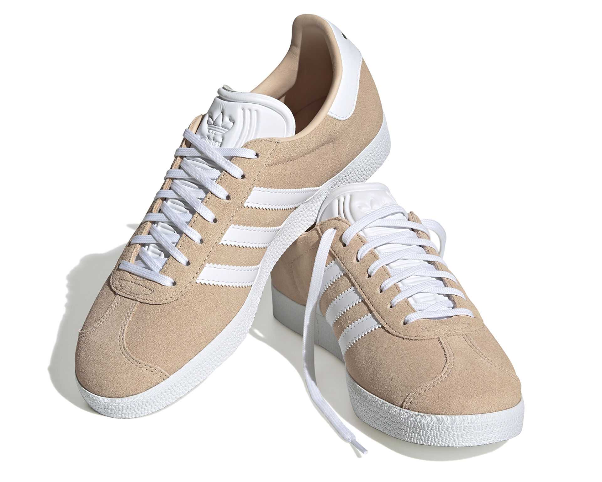 کفش های روزانه Adidas Gazelle 85