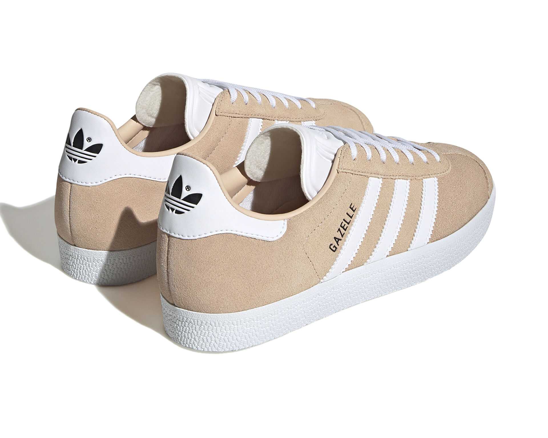 کفش های روزانه Adidas Gazelle 85