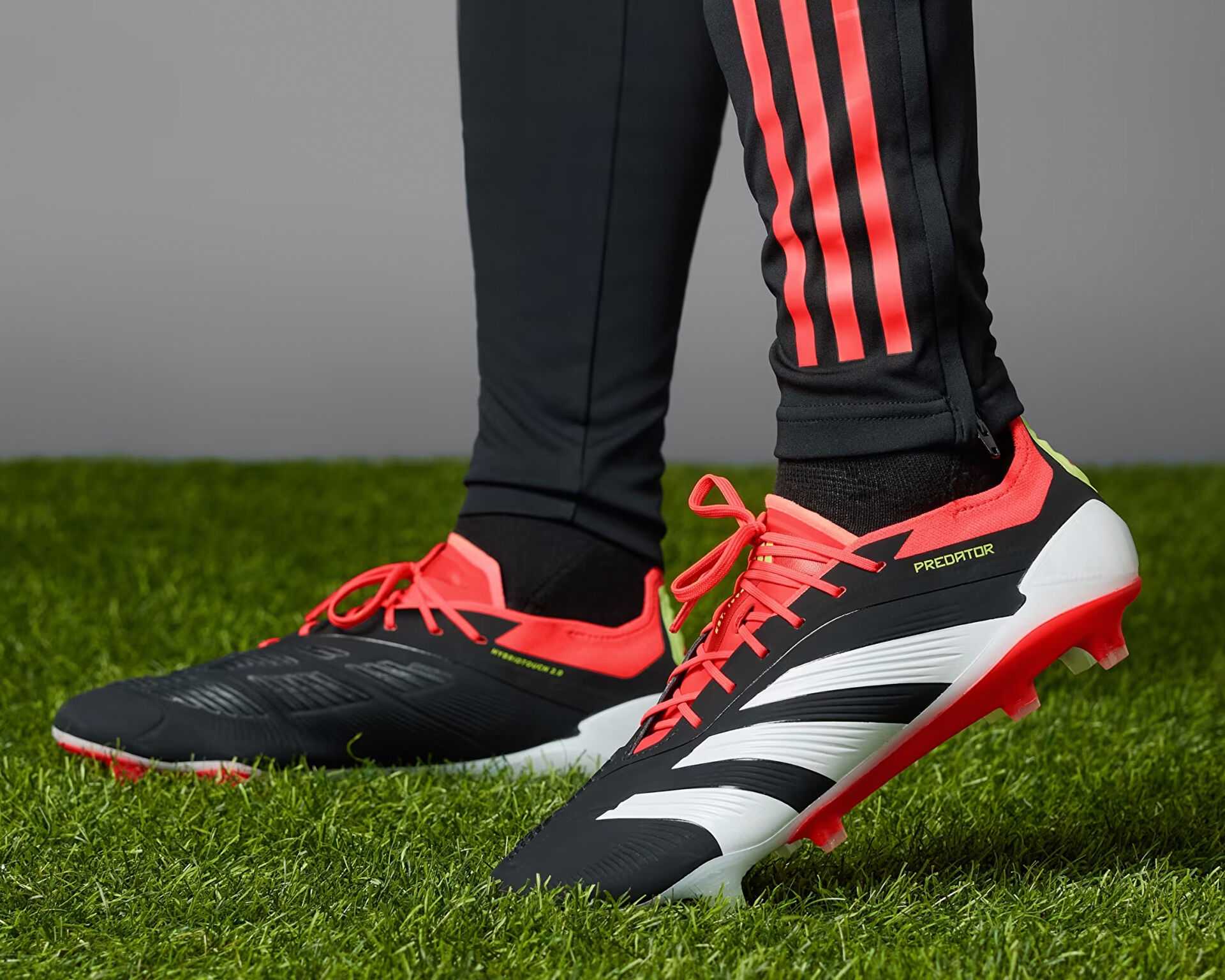 کفش فوتبال چمن Predator Elite Fg