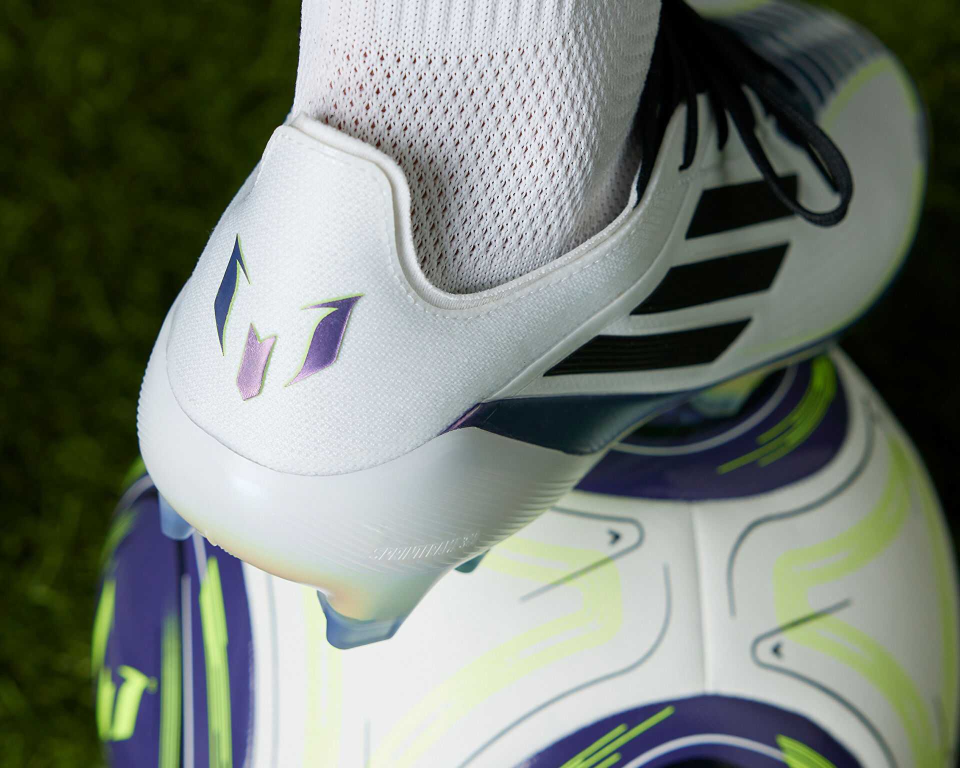 کفش های زمینی شرکت فوتبال Adidas F50 Elite Fg Messi