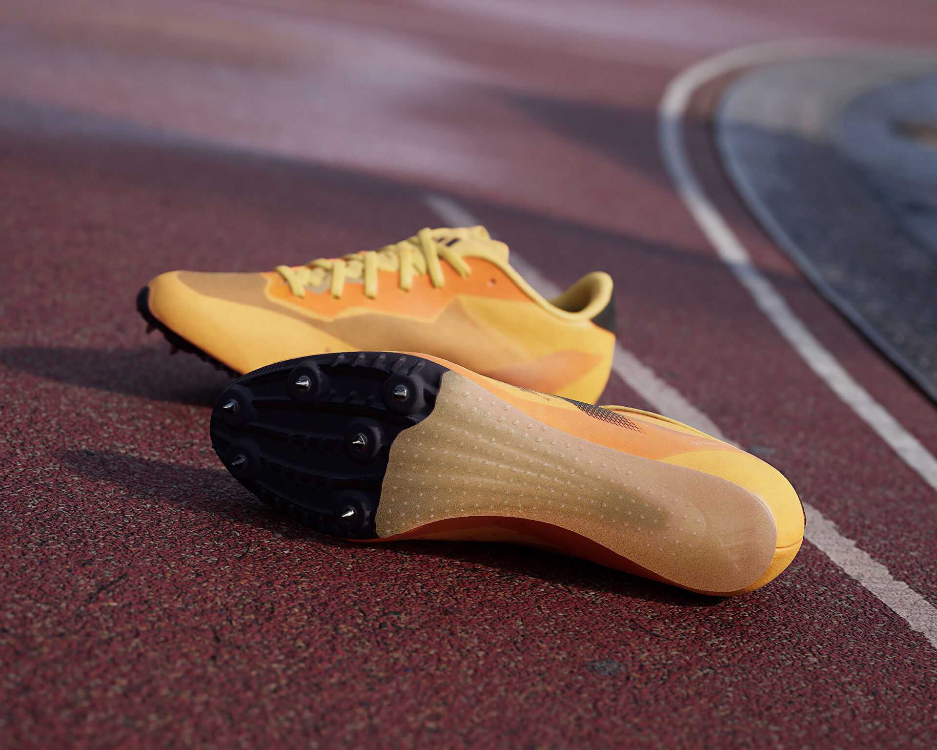 کفش دویدن میخ دار Adidas Adizero Finesse