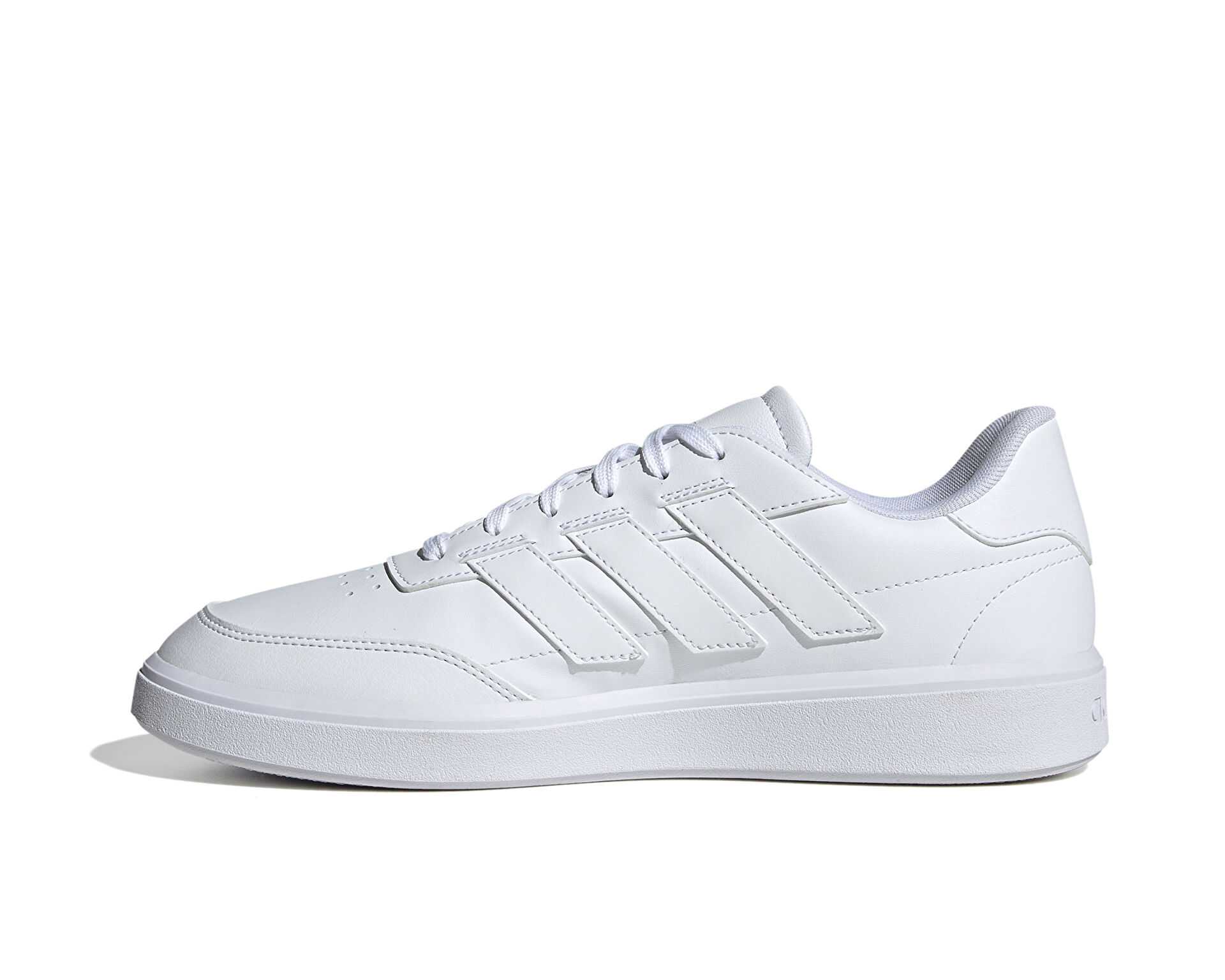 کفش های روزانه Adidas Courtblock