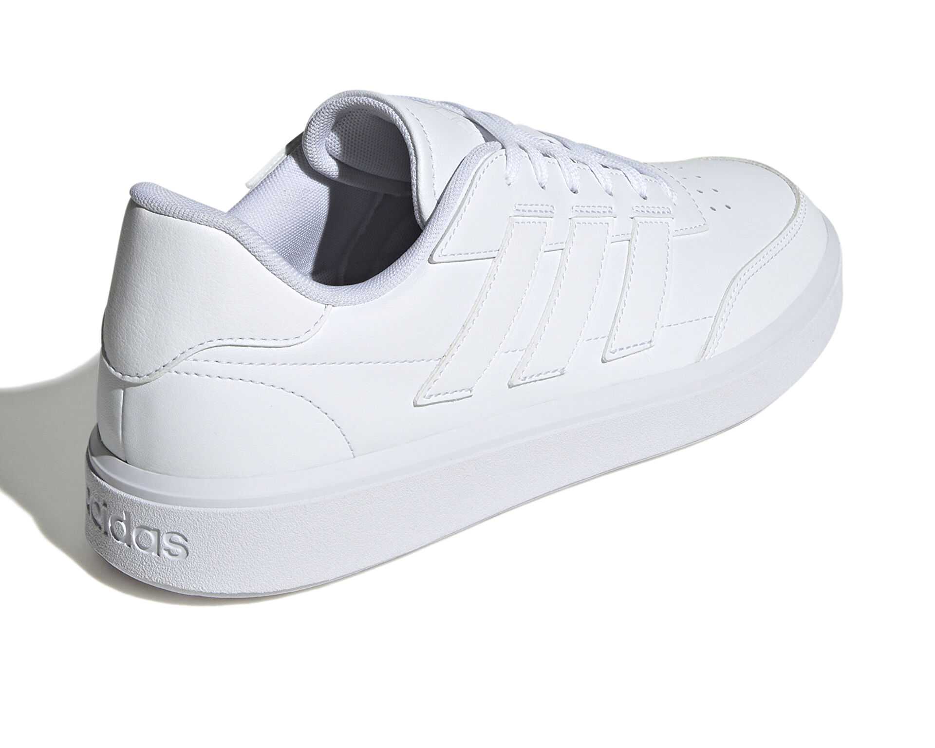 کفش های روزانه Adidas Courtblock