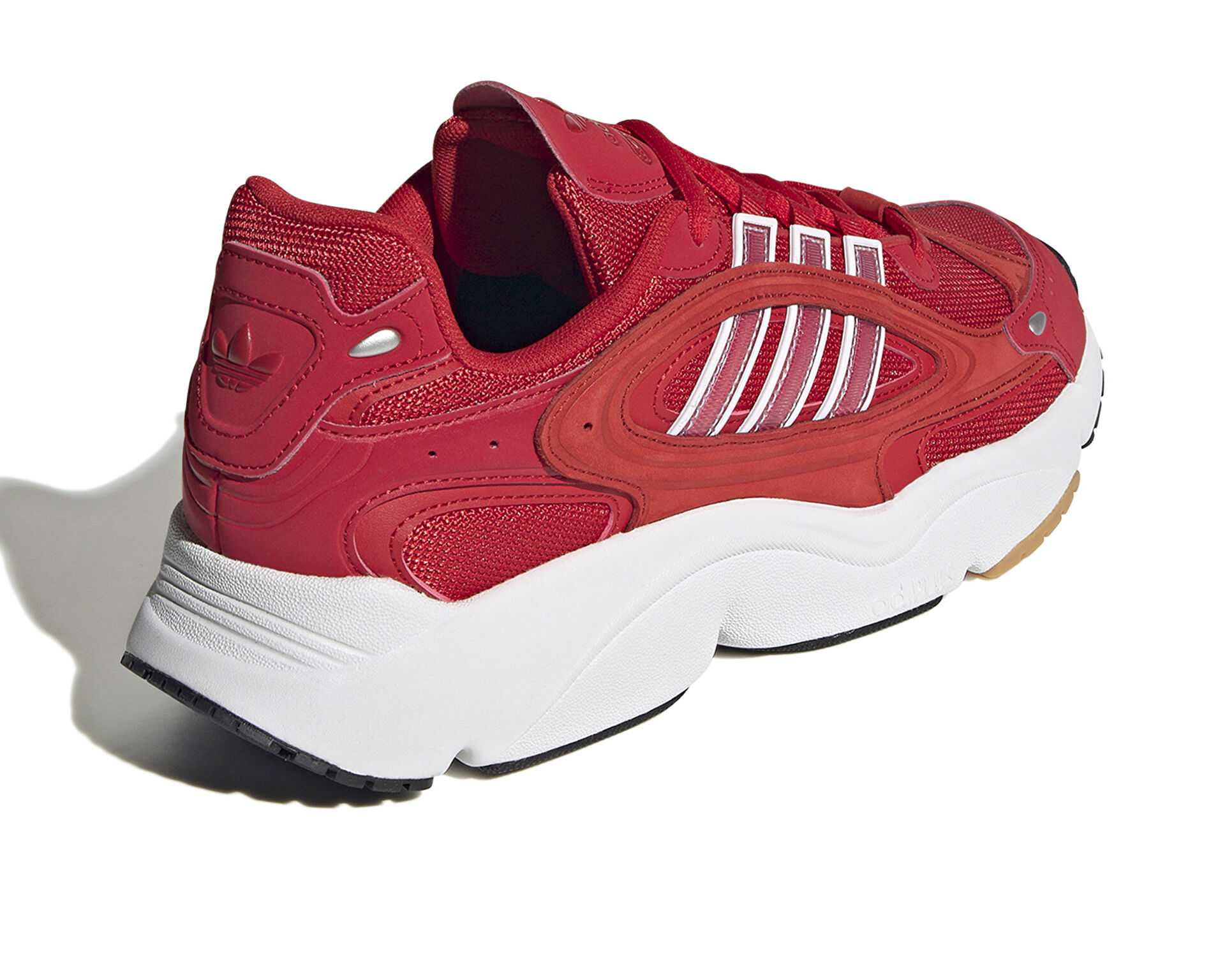 کفش های روزانه Adidas Ozmillen