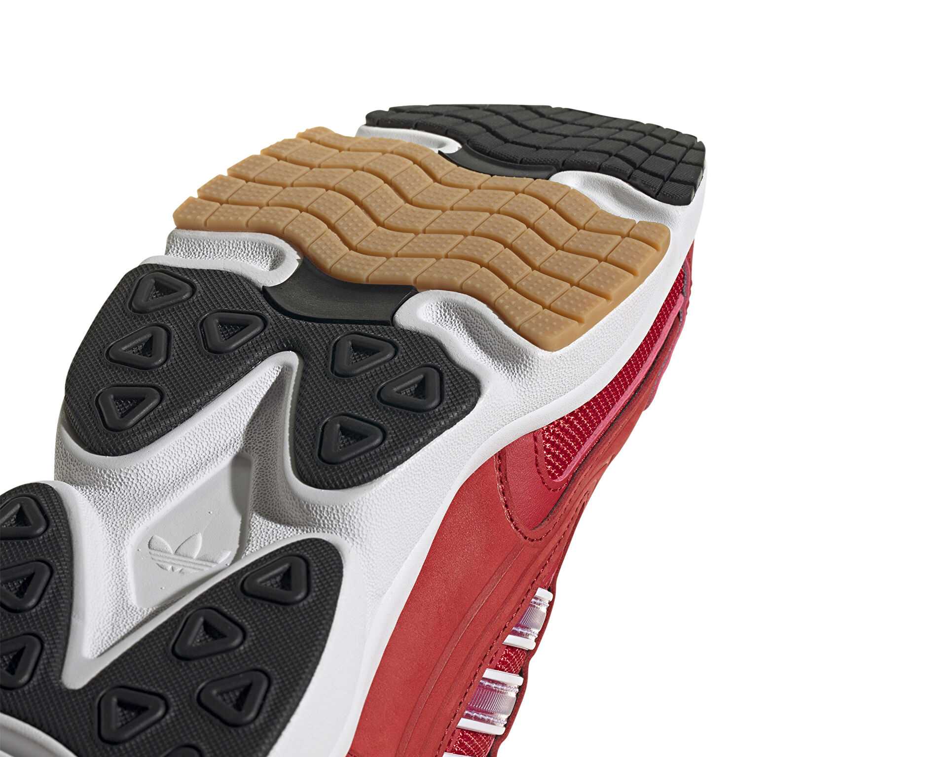 کفش های روزانه Adidas Ozmillen