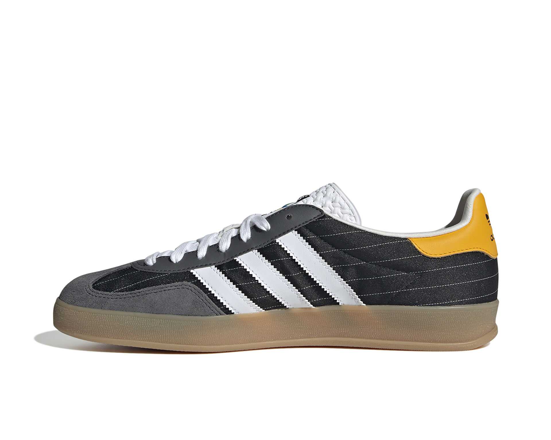 کفش های روزانه Adidas Gazelle 85