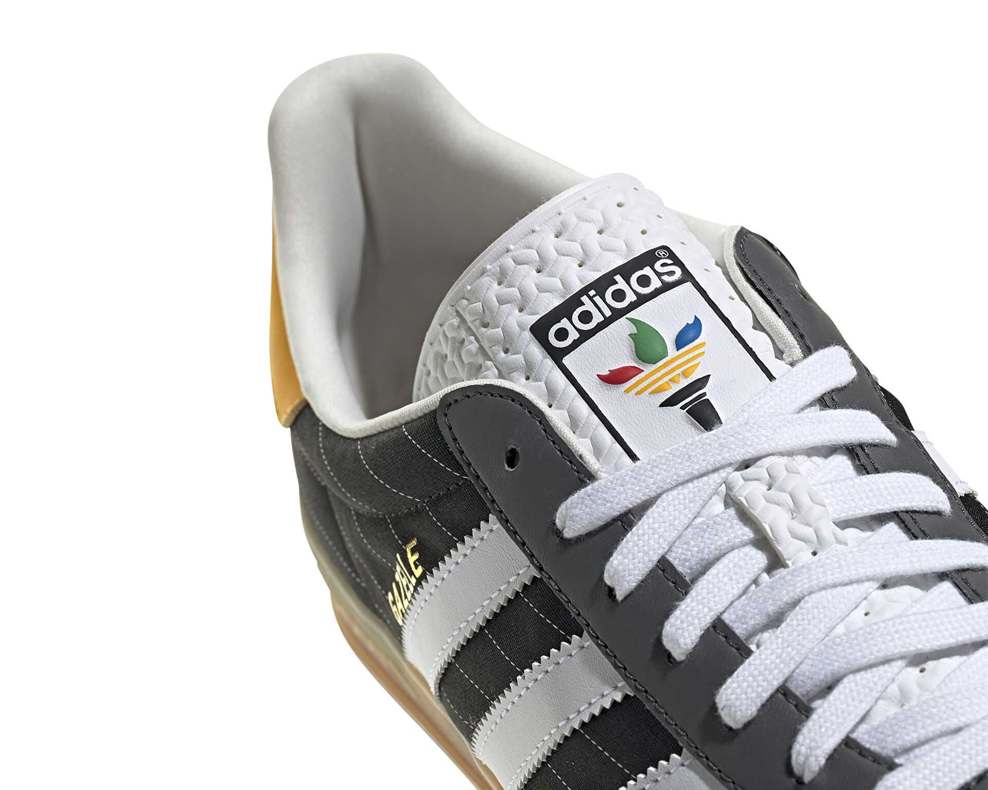 کفش های روزانه Adidas Gazelle 85